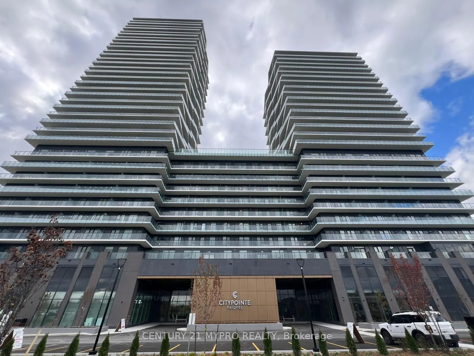 15 Skyridge Drive, #325