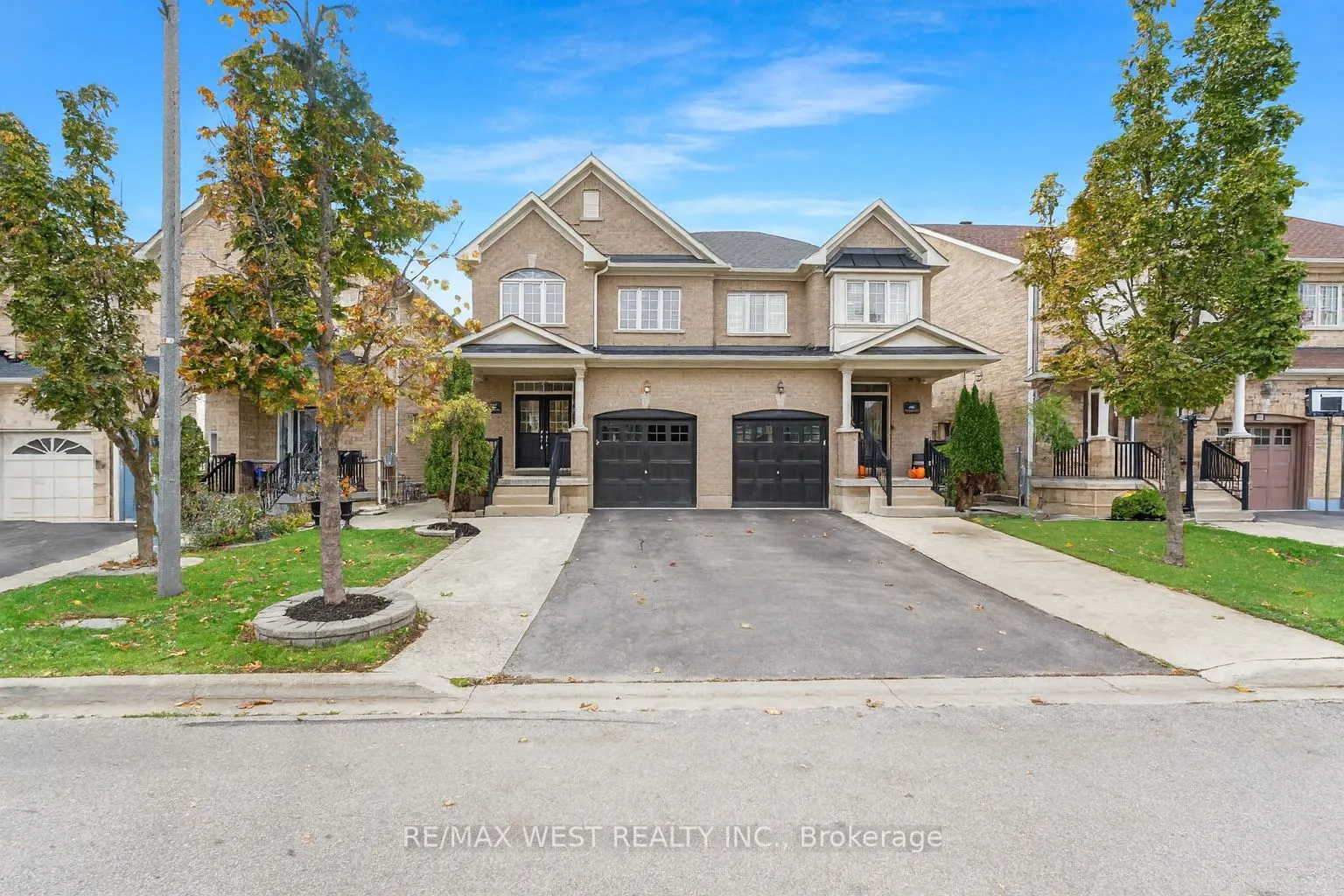 102 Everingham Circle