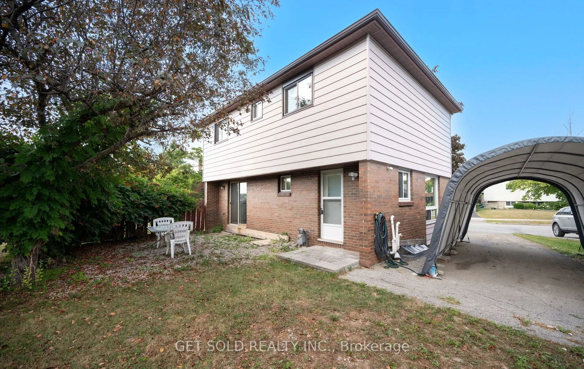 36 Shalom Crescent