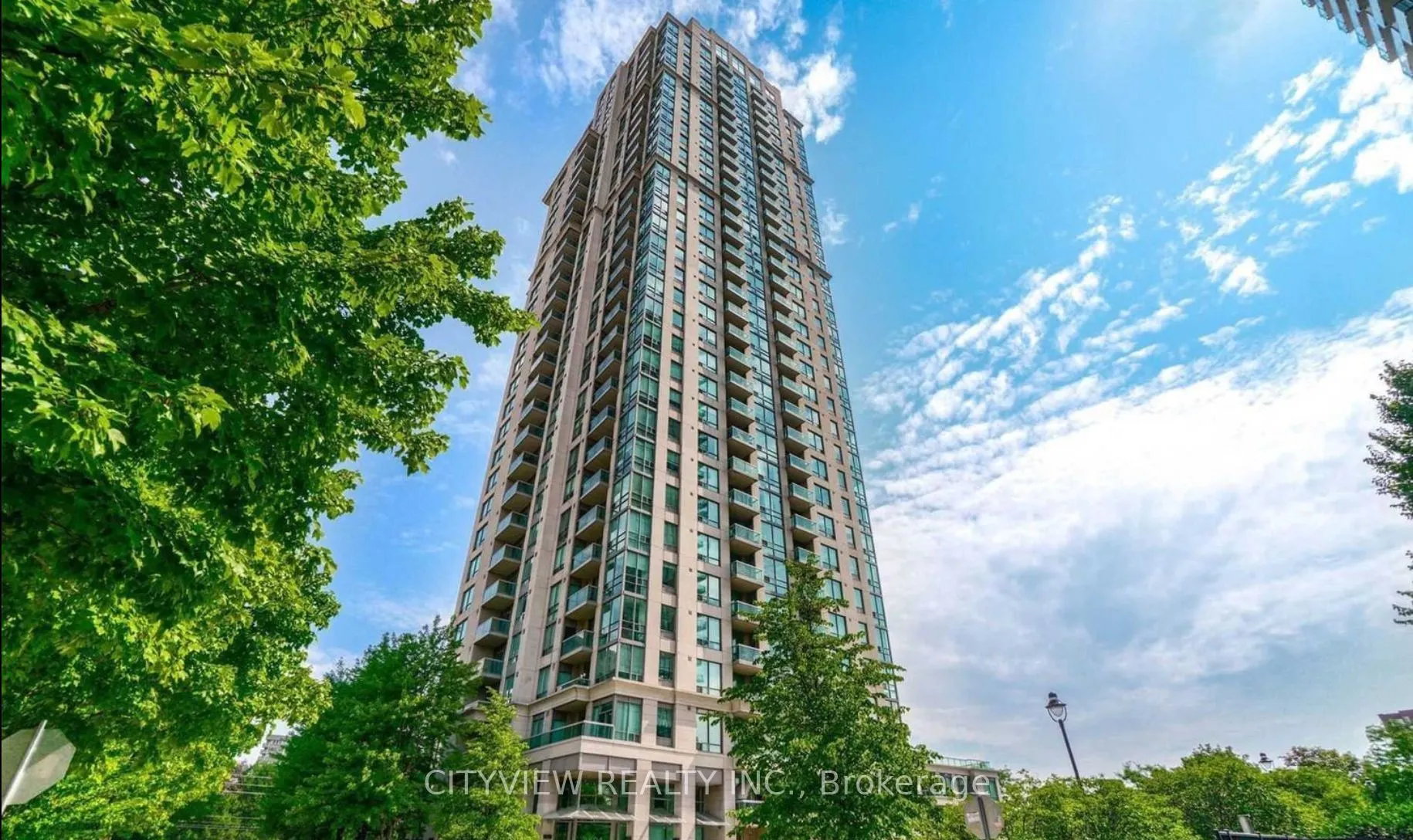 3504 Hurontario Street, #2711
