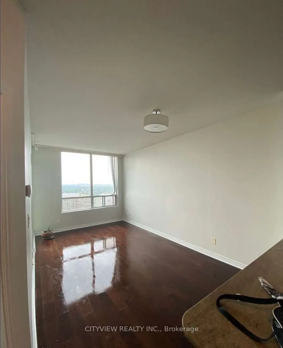 3504 Hurontario Street, #2711