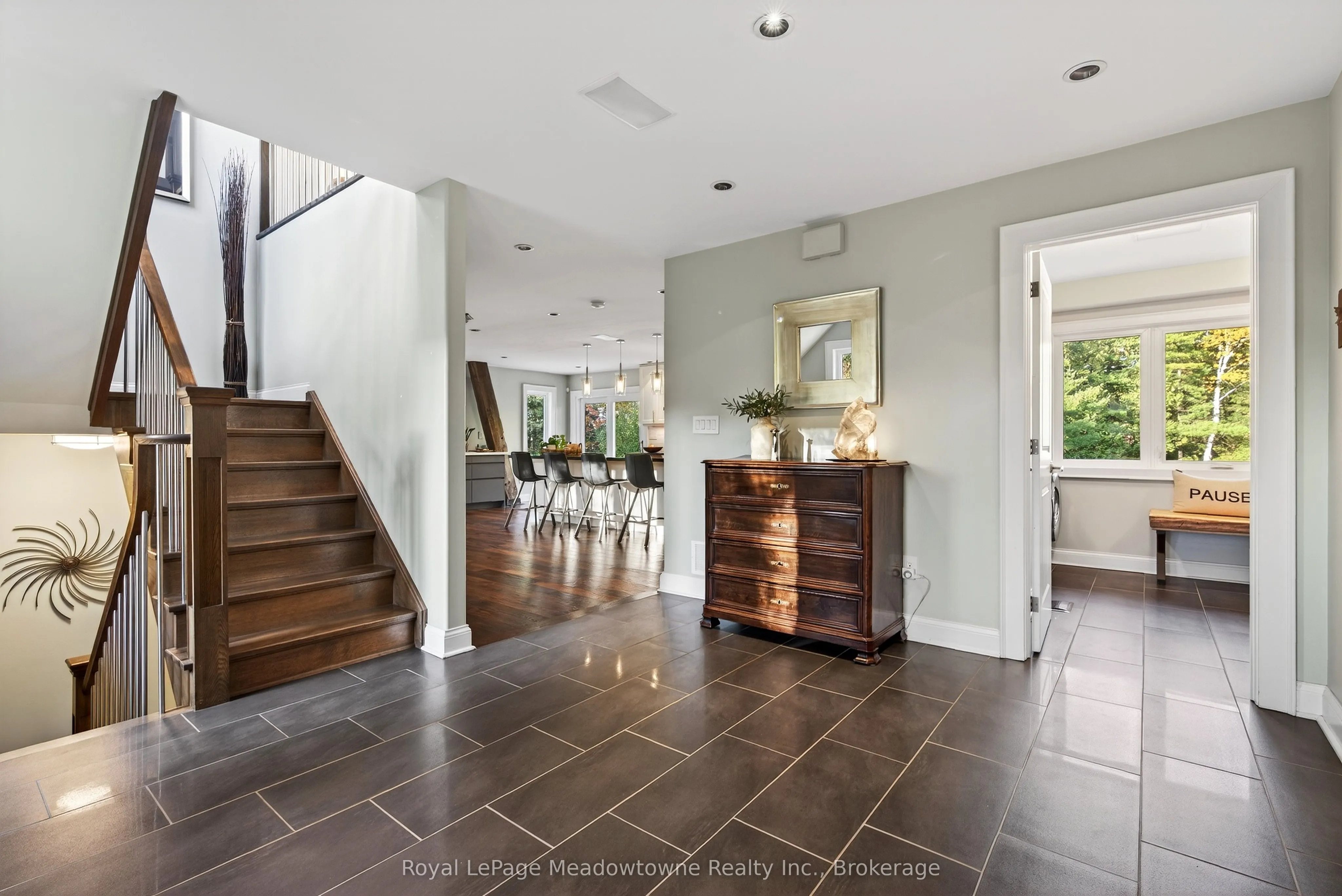 8495 Appleby Line