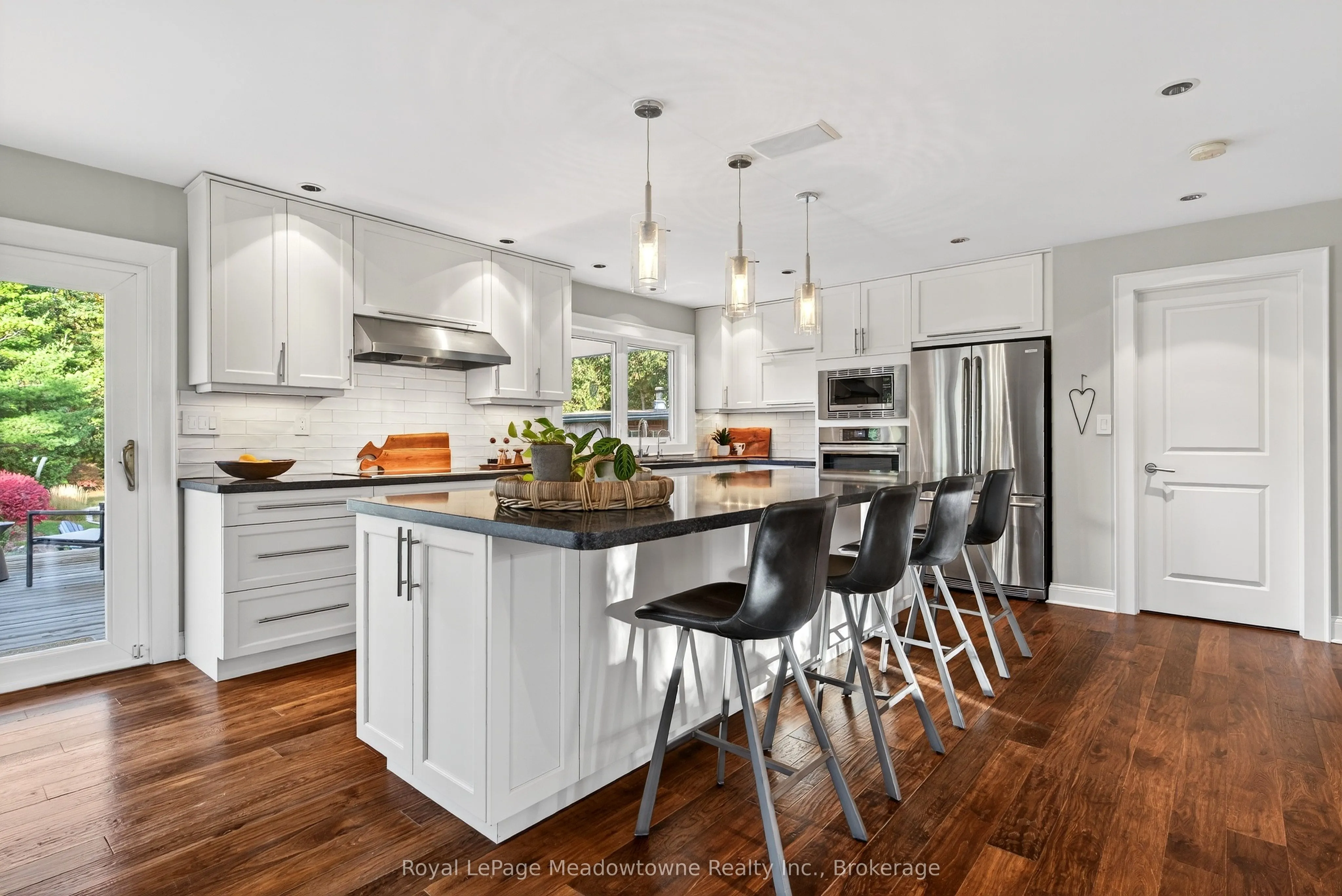 8495 Appleby Line