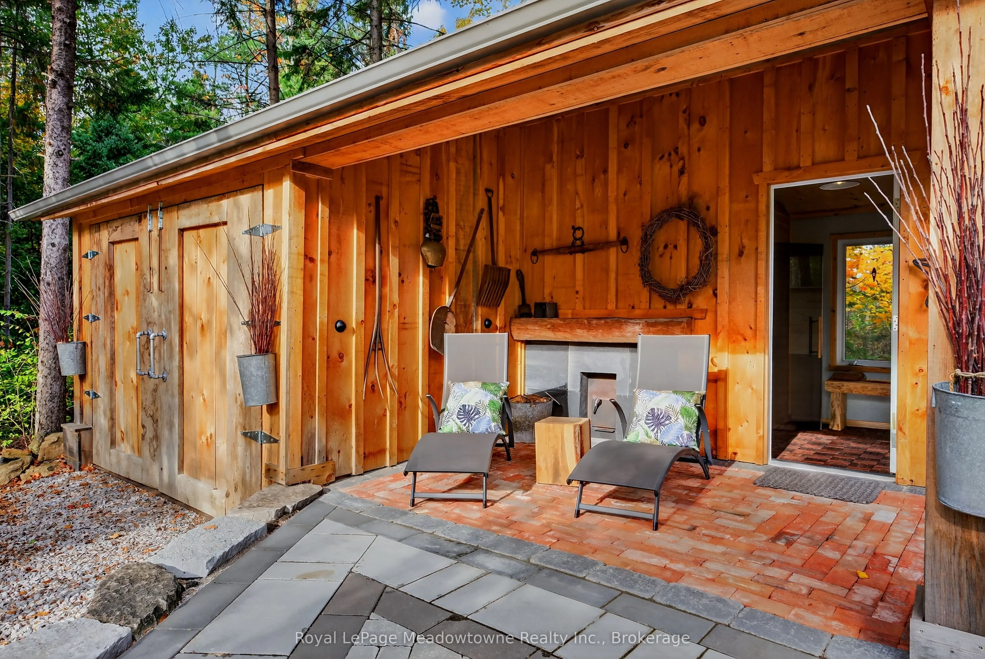 8495 Appleby Line