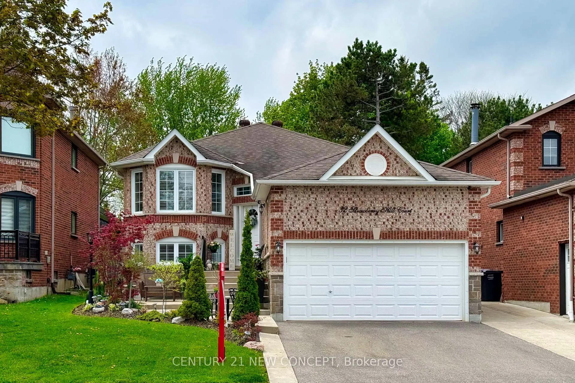 32 Strawberry Hill Court