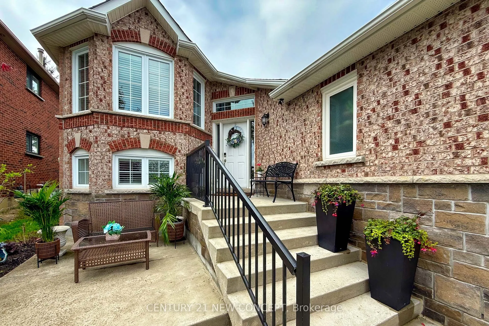 32 Strawberry Hill Court