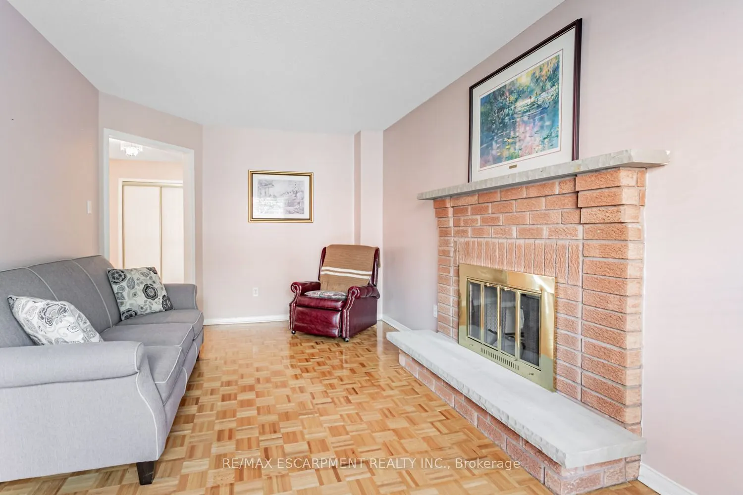 267 MACEDONIA Crescent