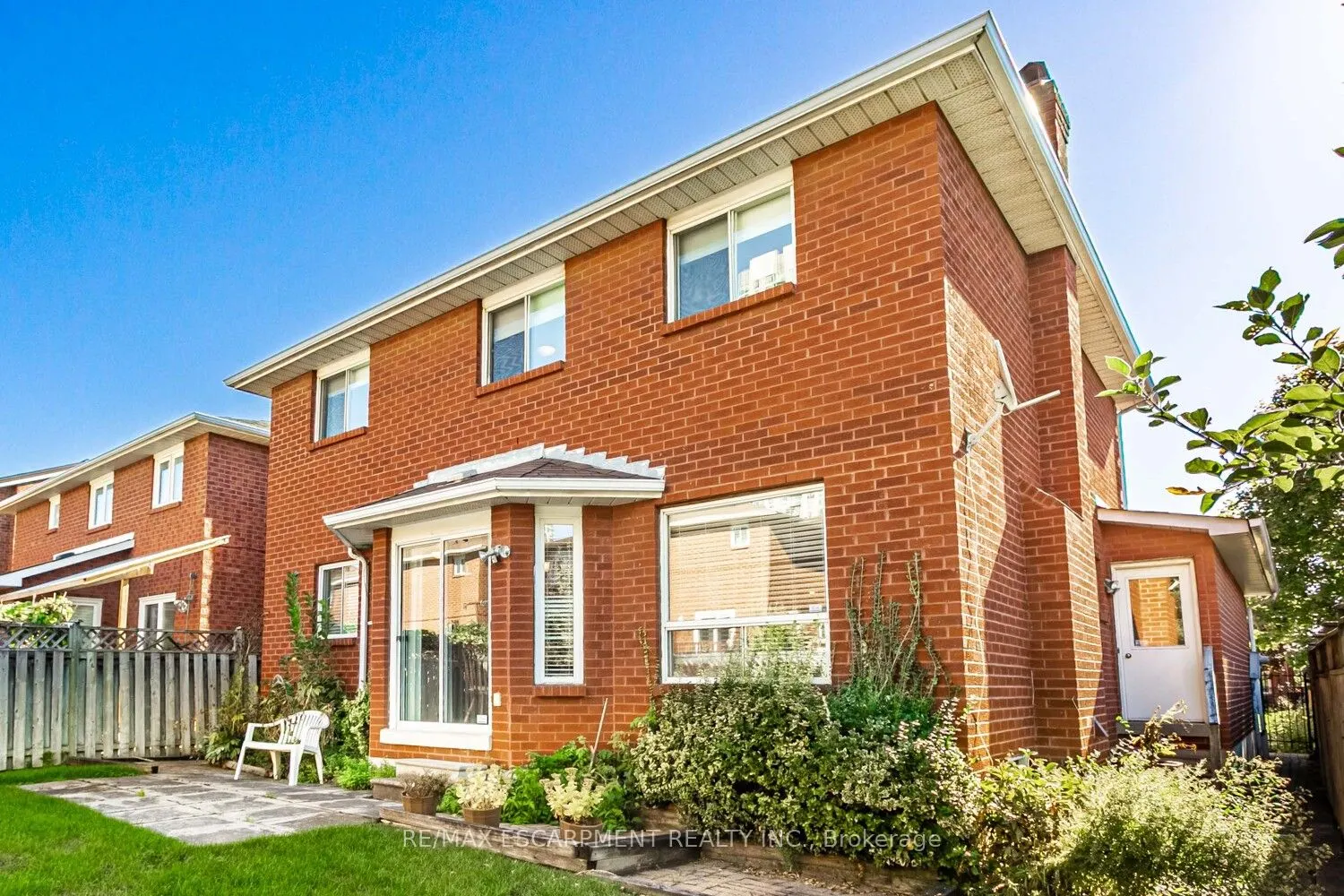 267 MACEDONIA Crescent
