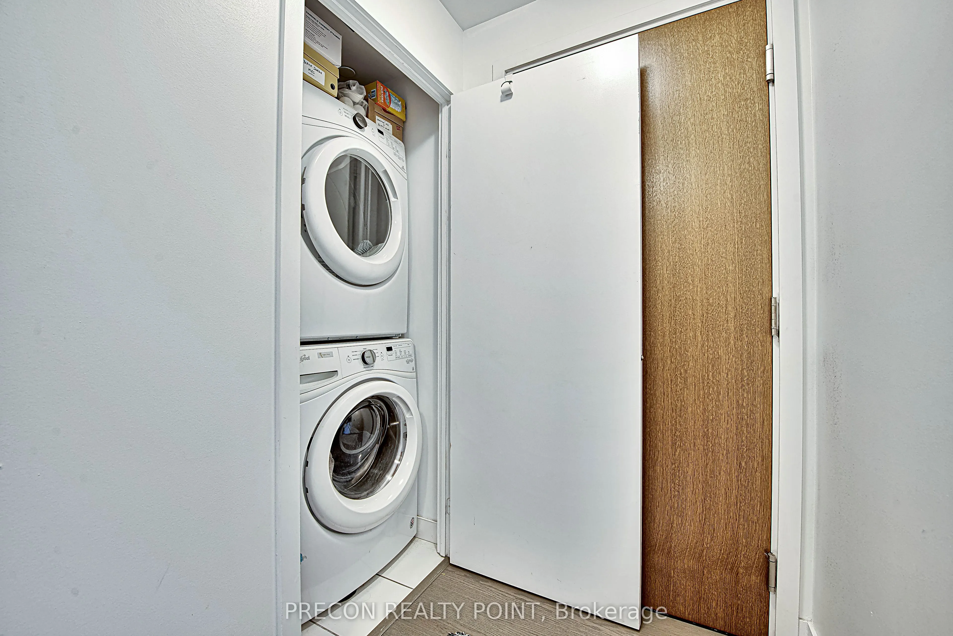 30 Shore Breeze Drive E, #2512