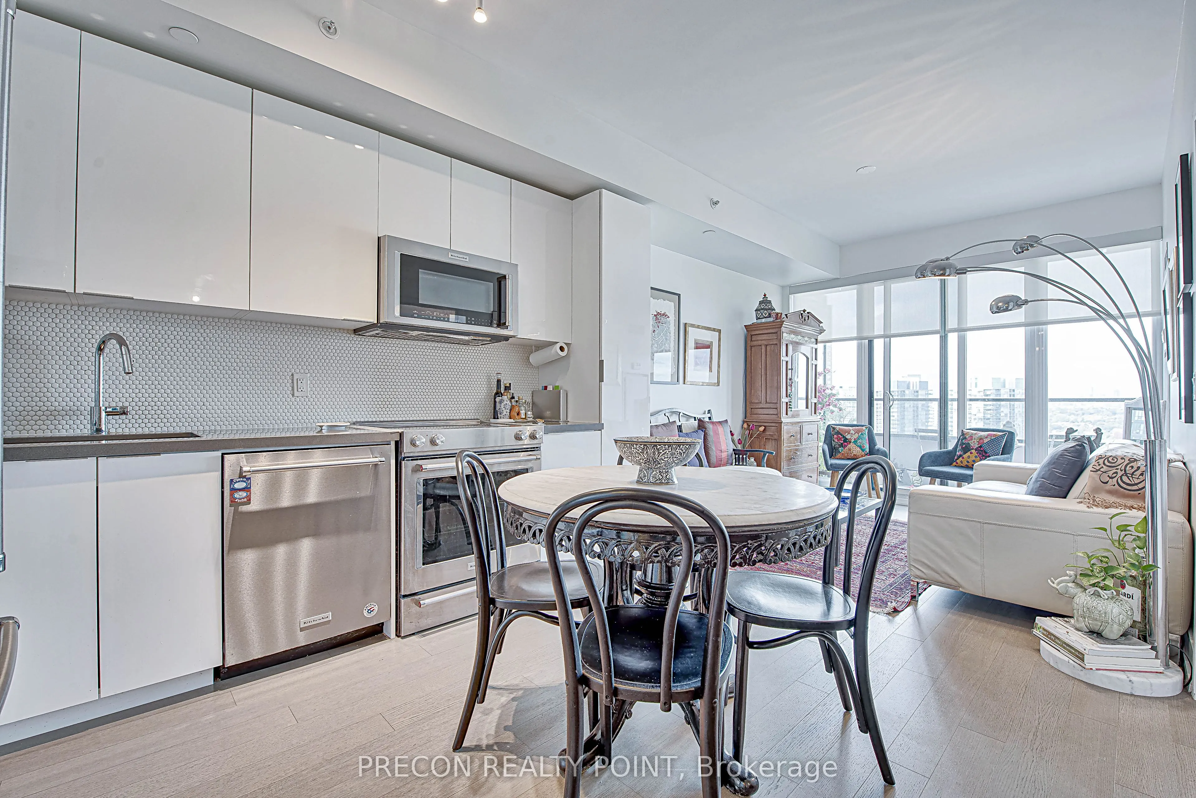 30 Shore Breeze Drive E, #2512
