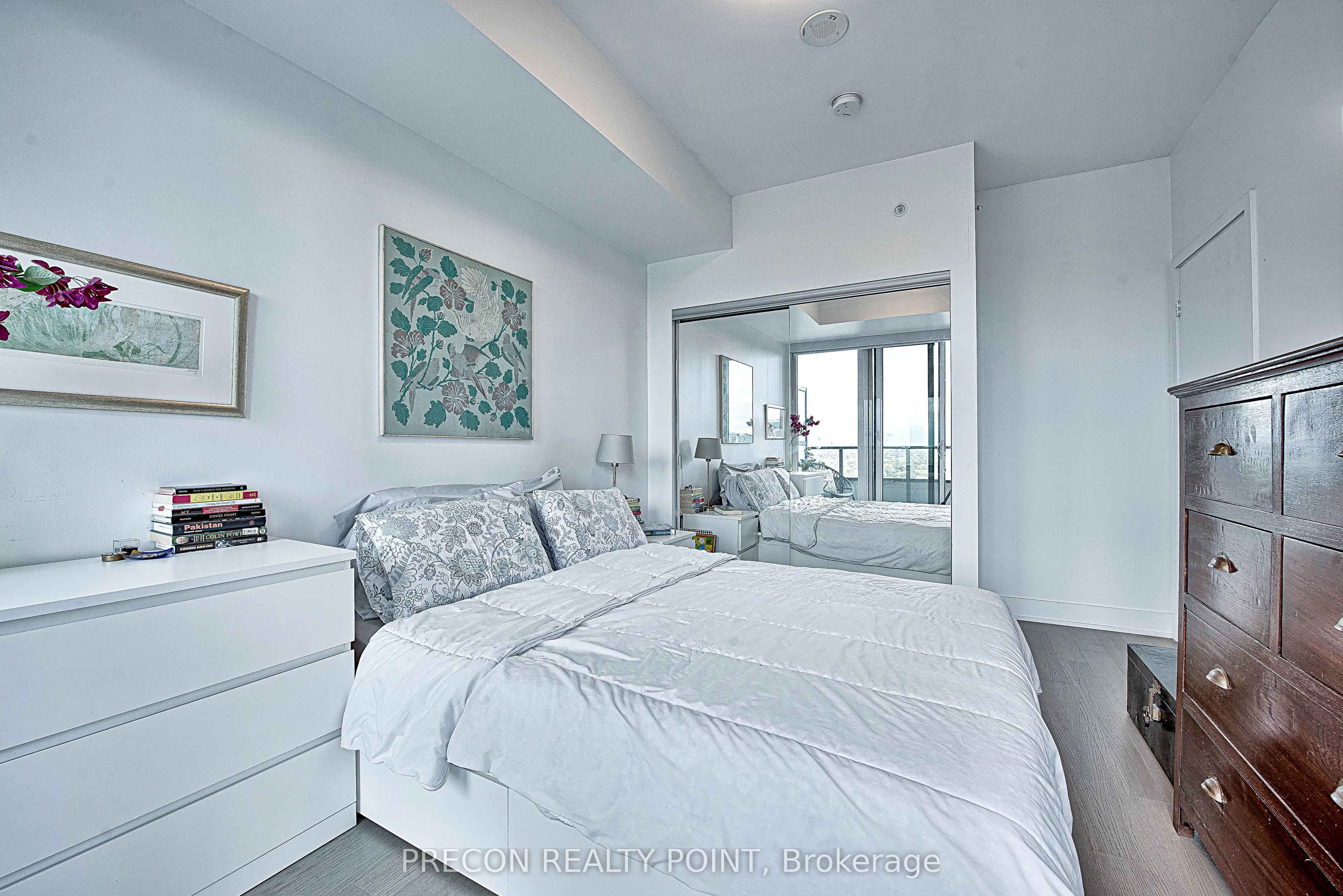 30 Shore Breeze Drive E, #2512