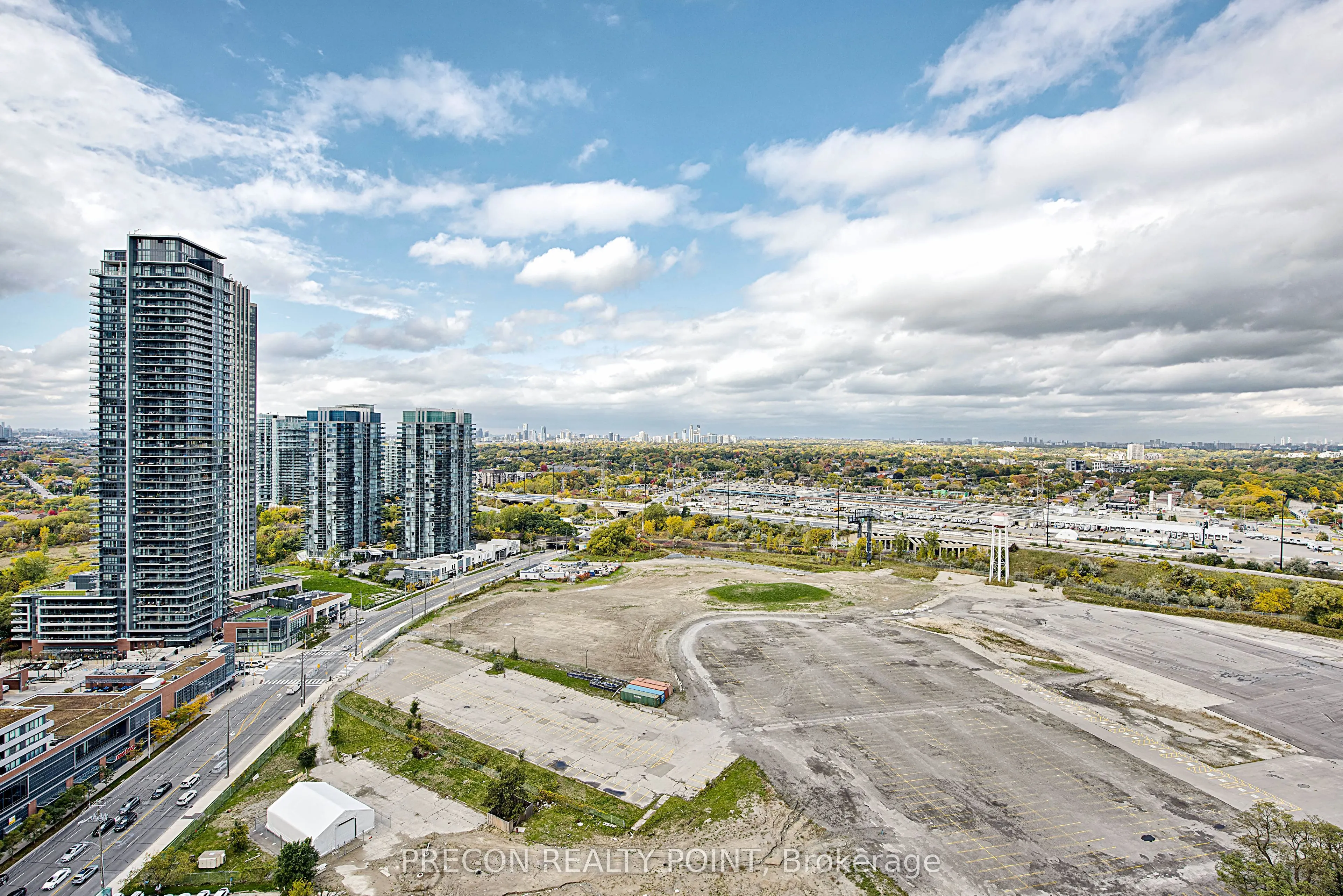 30 Shore Breeze Drive E, #2512