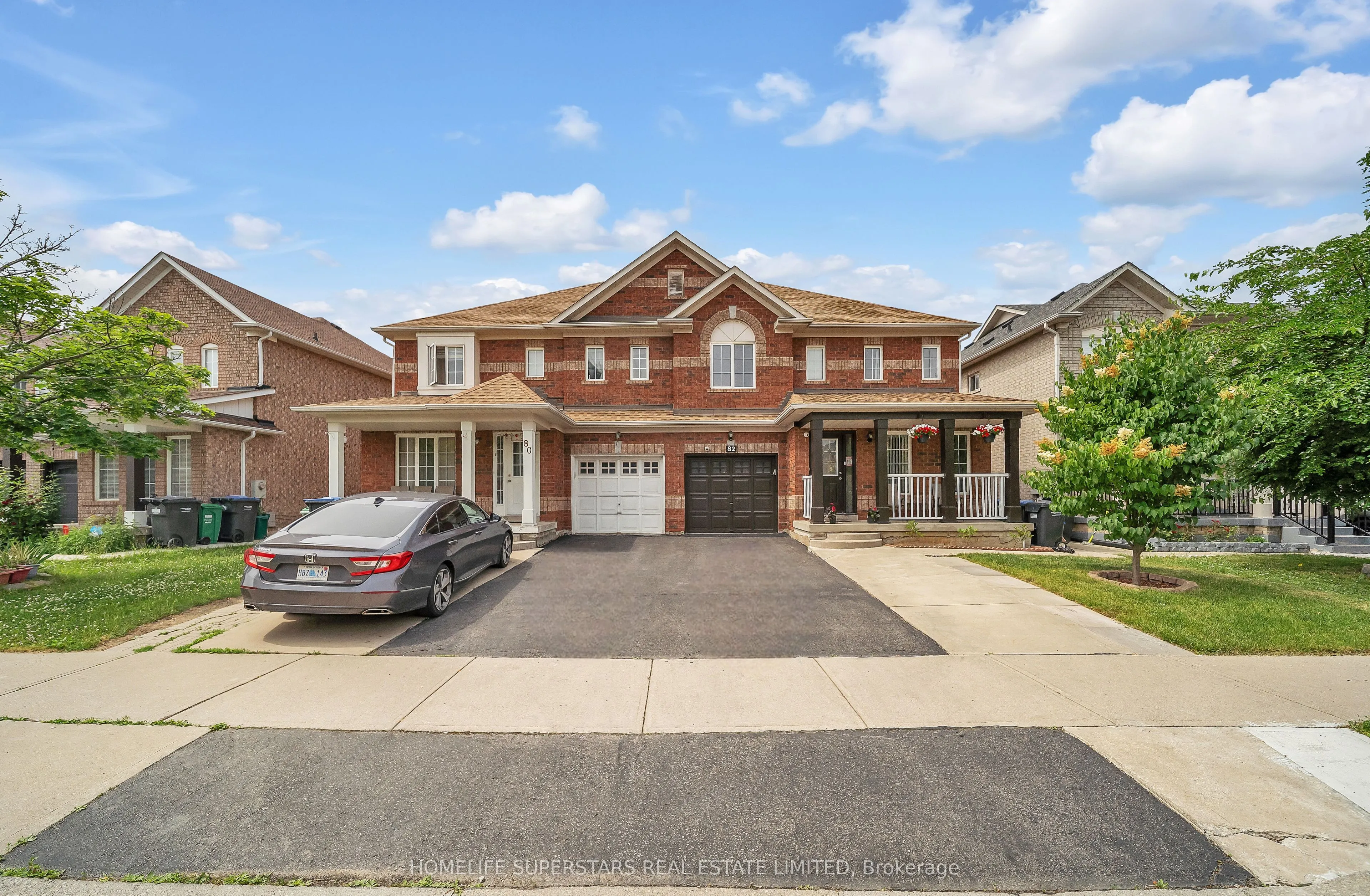 82 Jewel Crescent