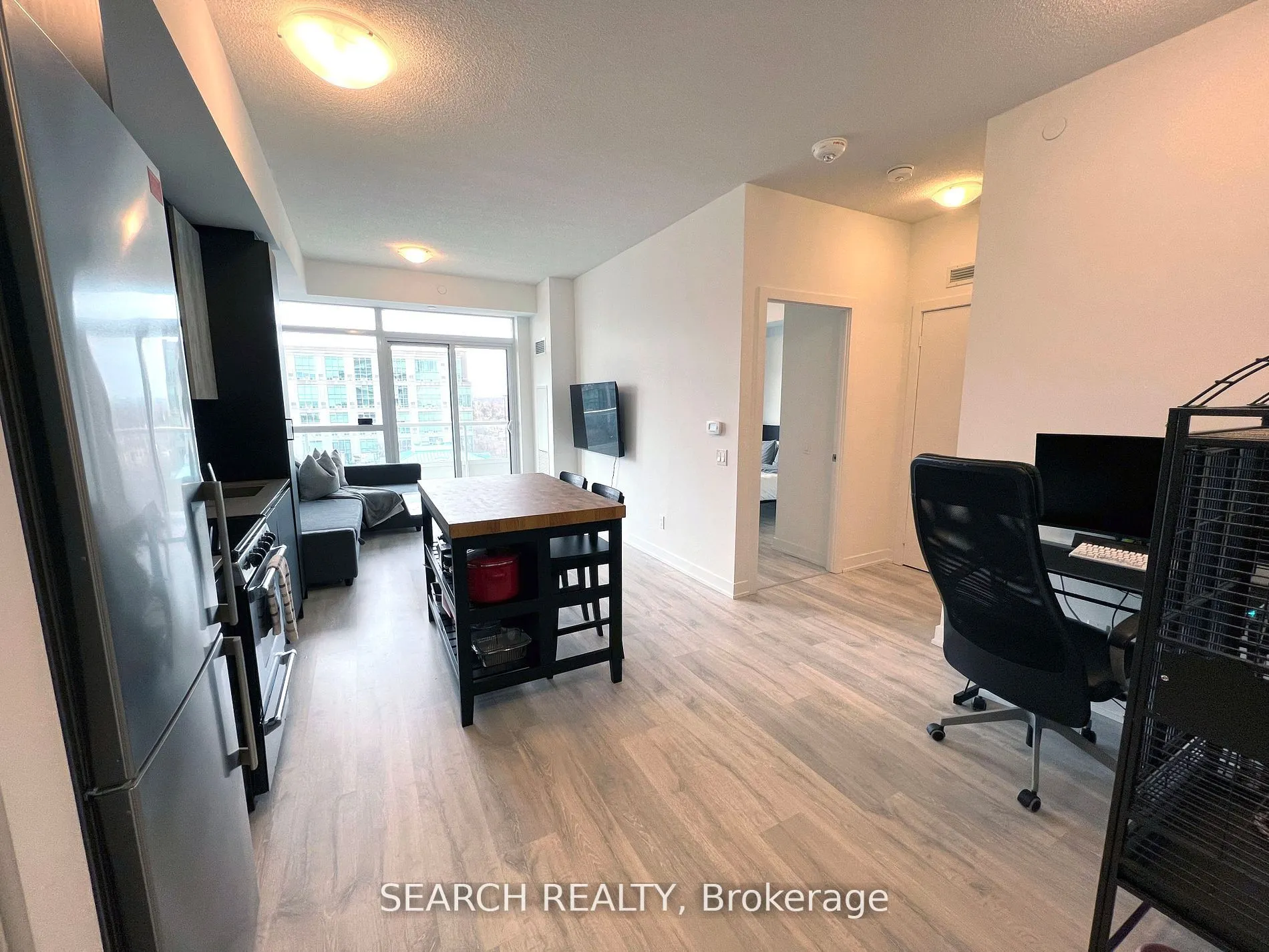 251 Manitoba Street, #1211