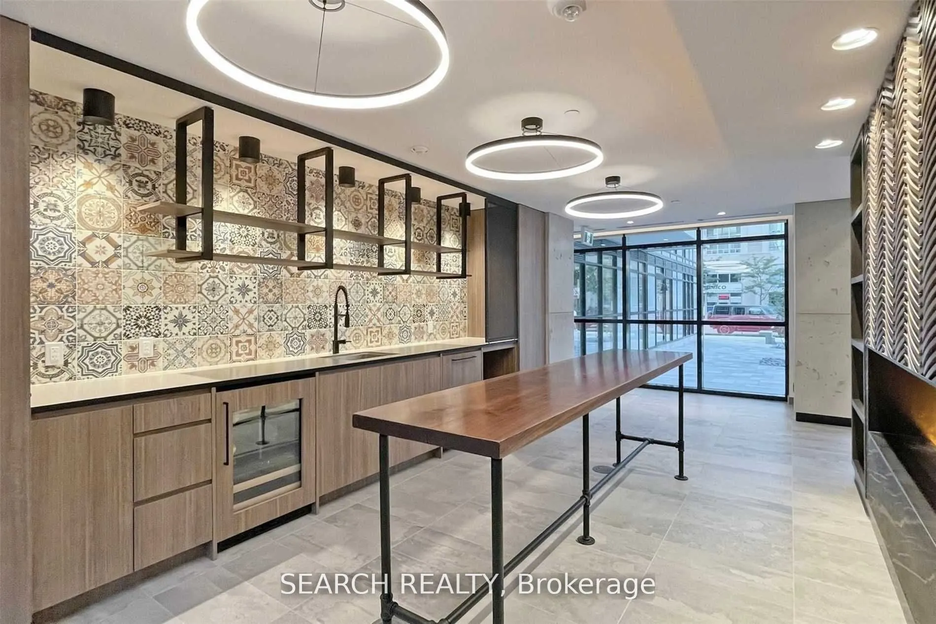 251 Manitoba Street, #1211