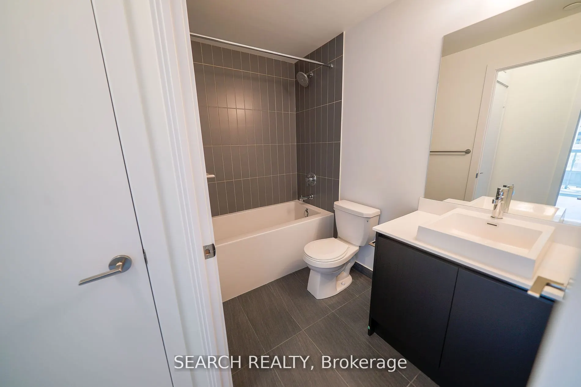 251 Manitoba Street, #1211