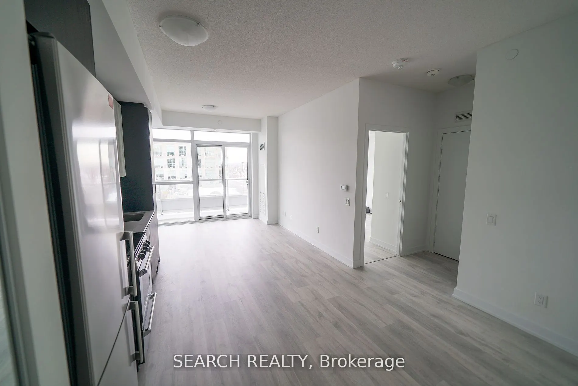 251 Manitoba Street, #1211