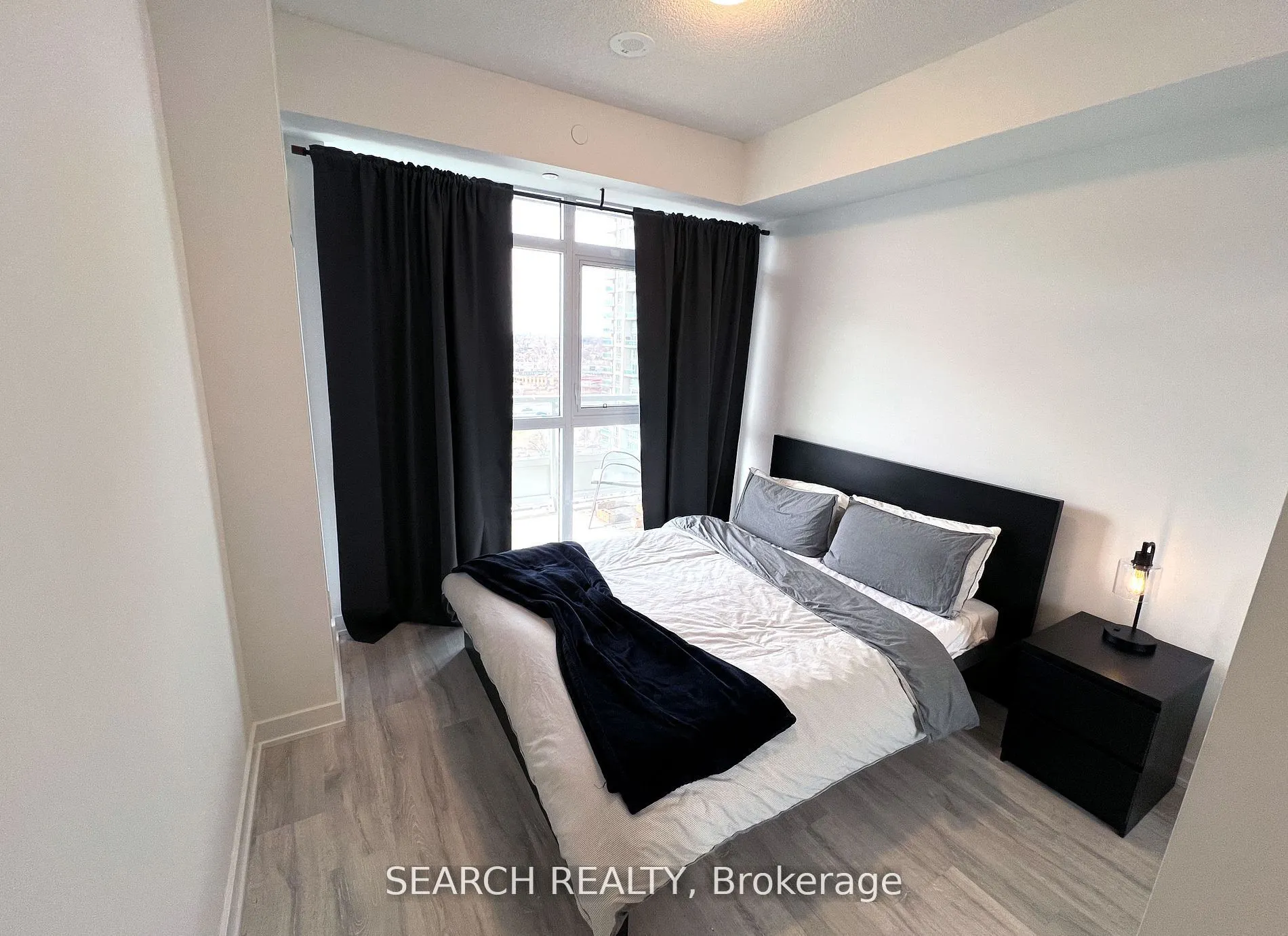 251 Manitoba Street, #1211