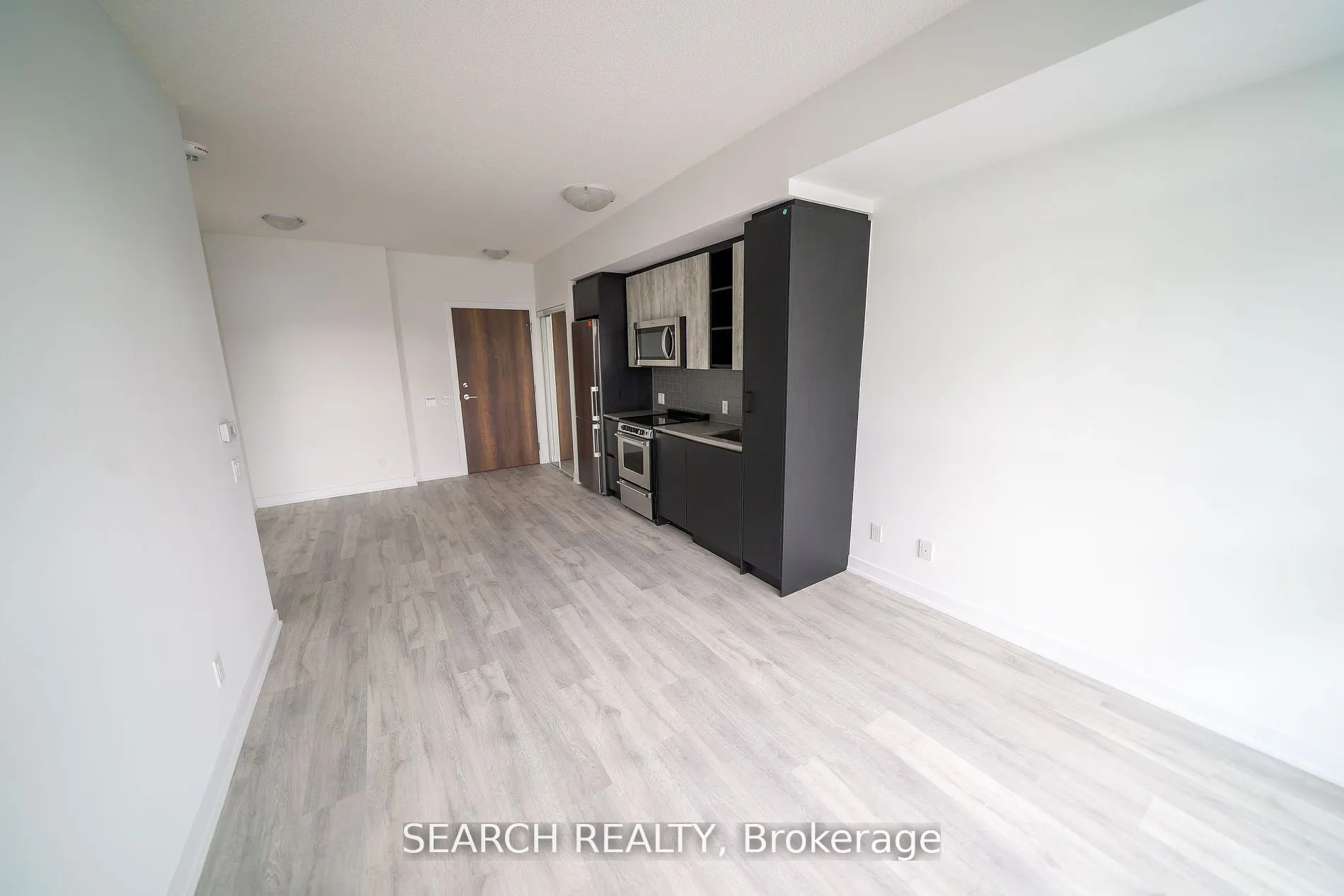 251 Manitoba Street, #1211