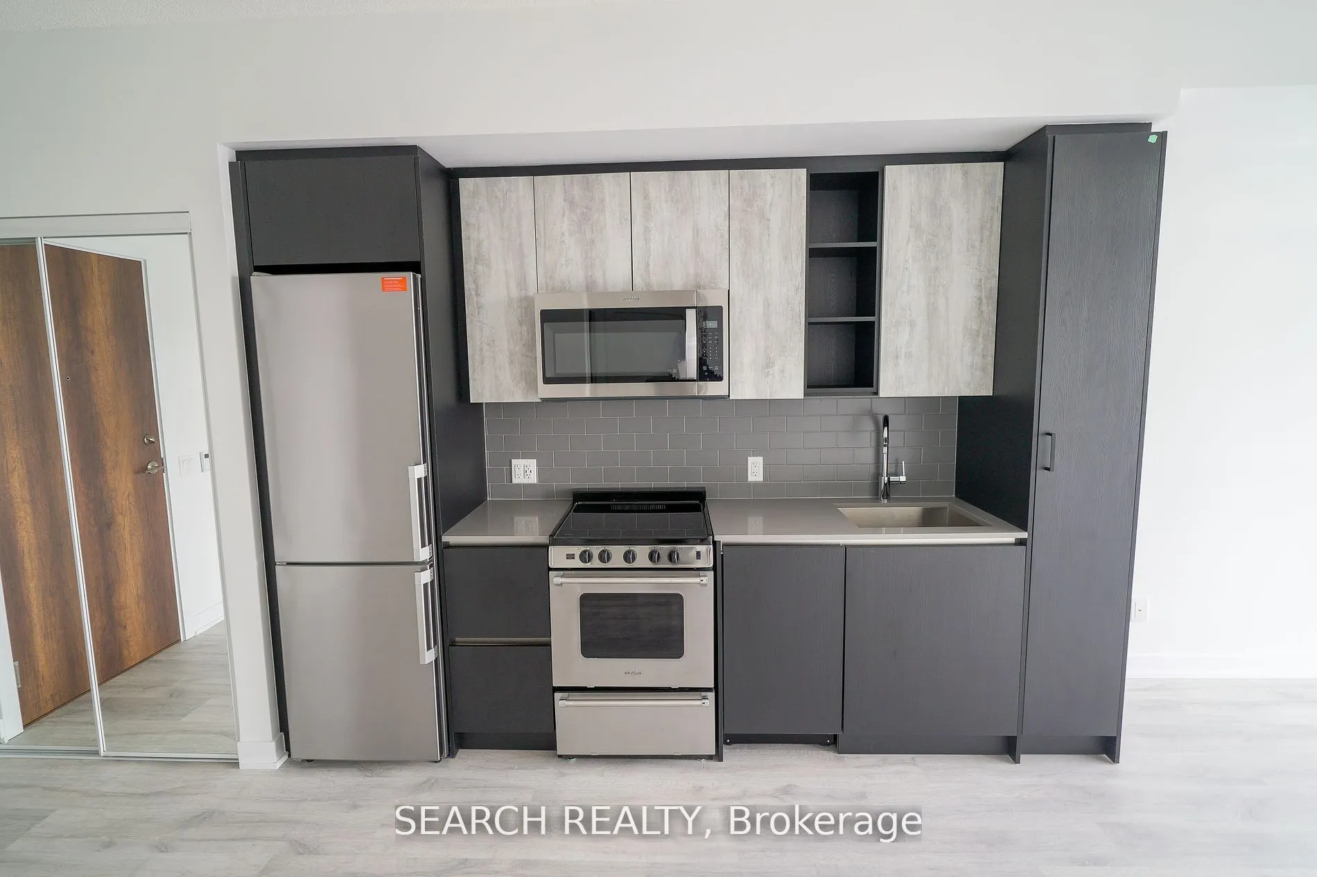 251 Manitoba Street, #1211