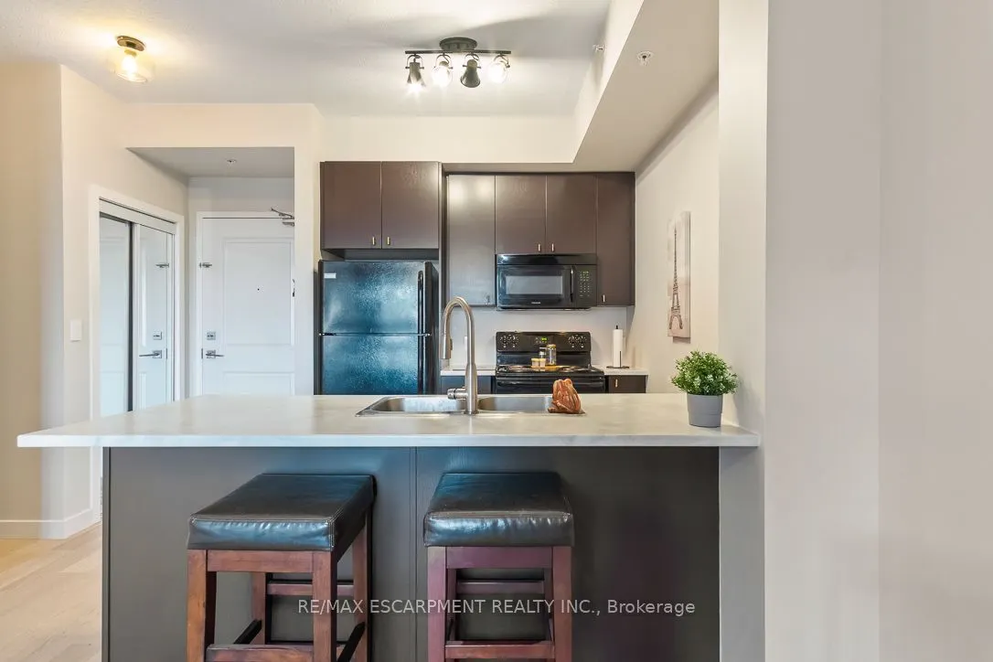 5020 Corporate Drive, #302