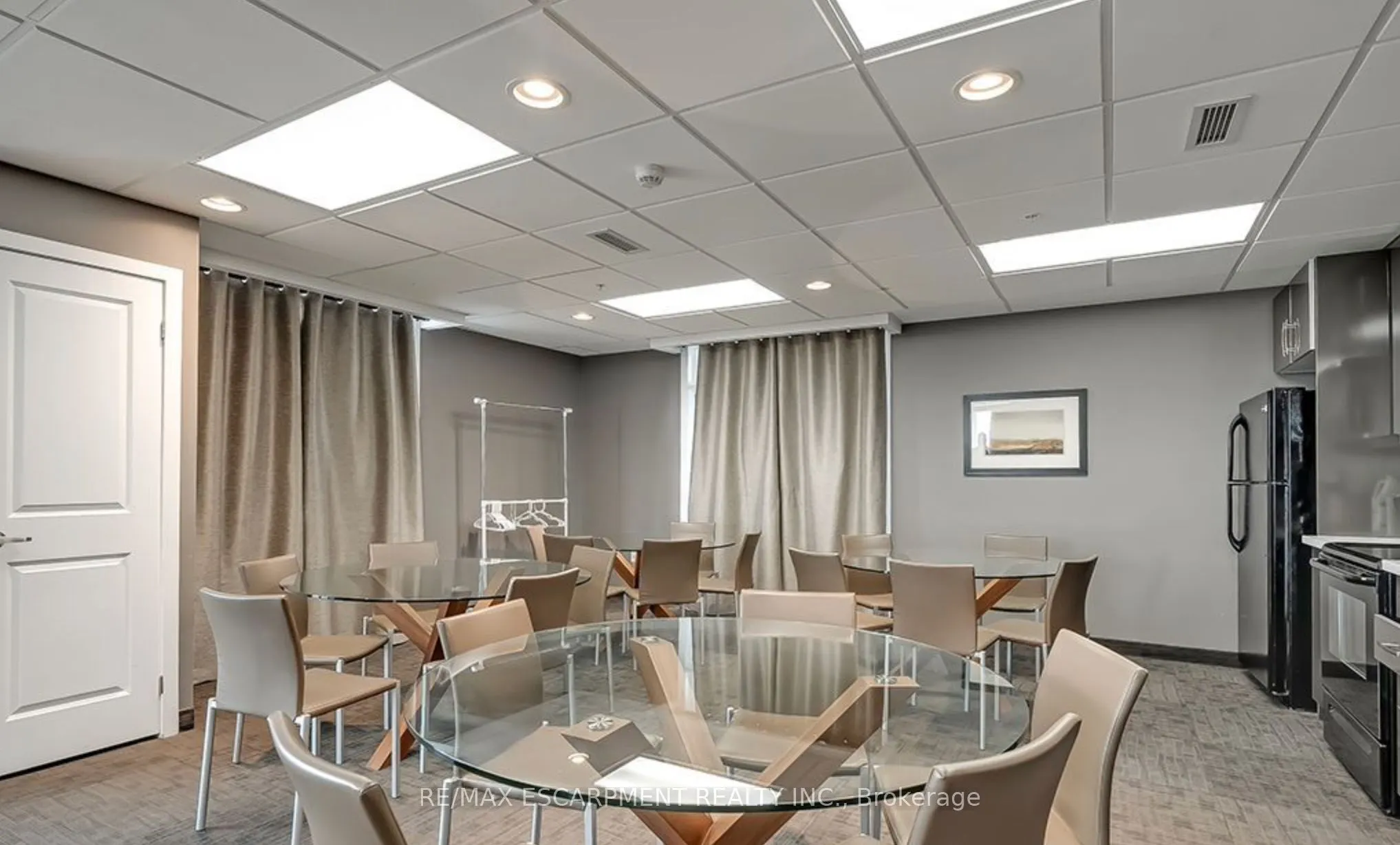 5020 Corporate Drive, #302
