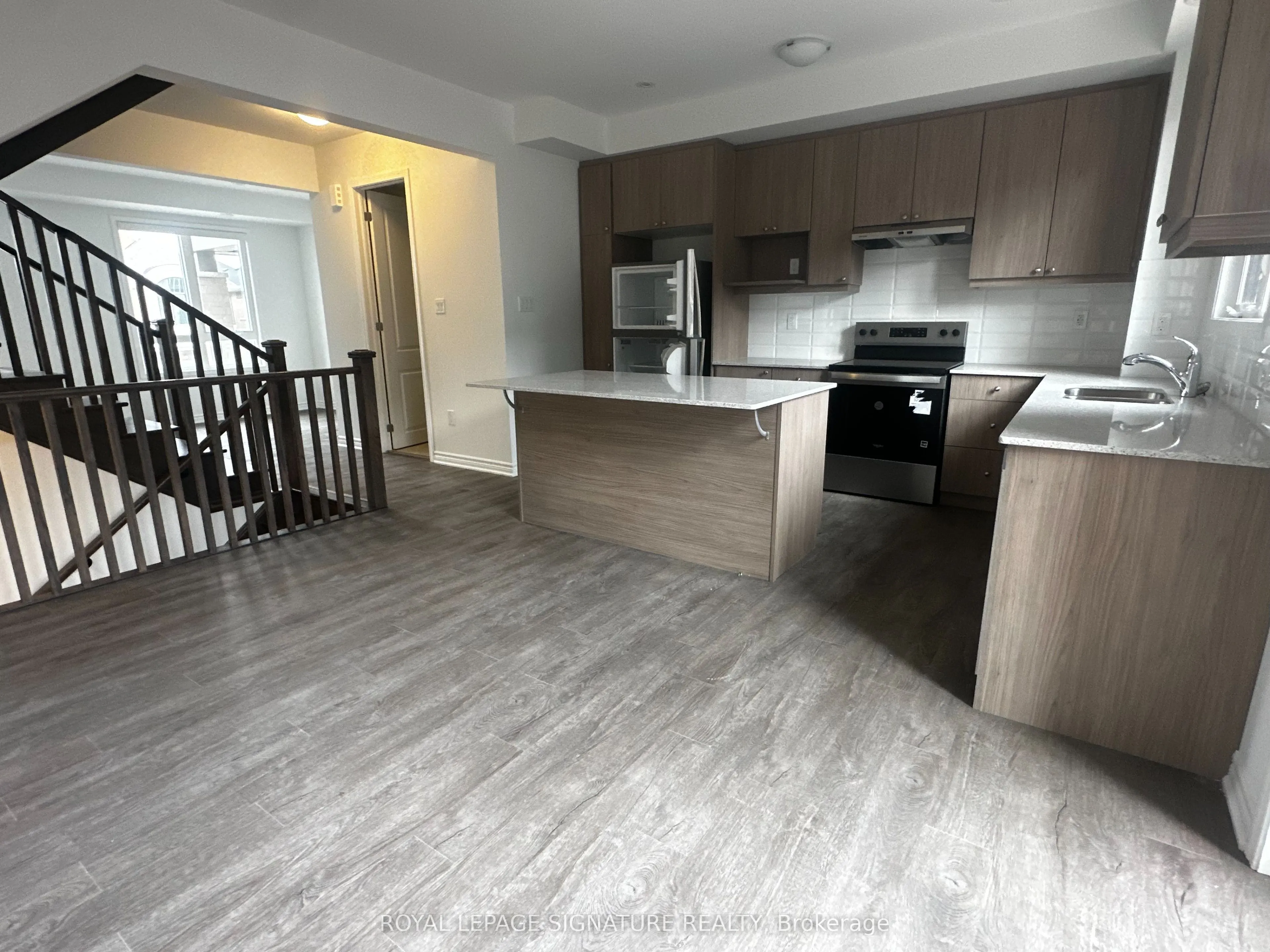 1259 Lily Crescent, #22
