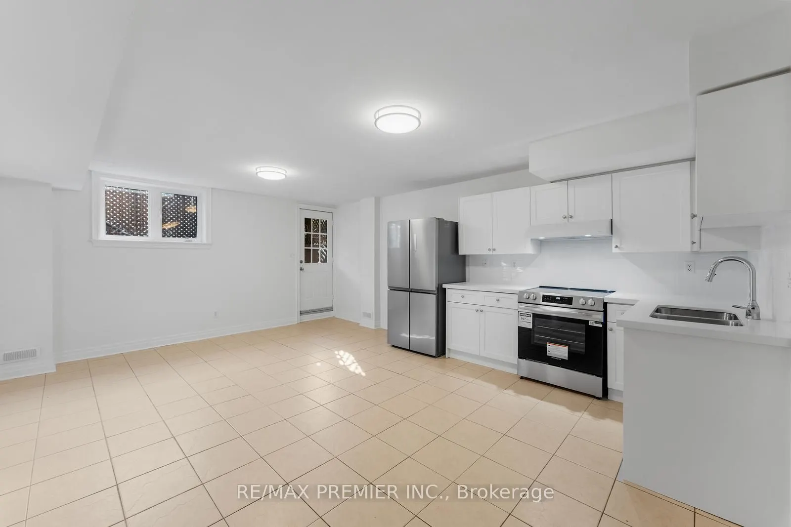 26 Algarve Crescent, #Basement