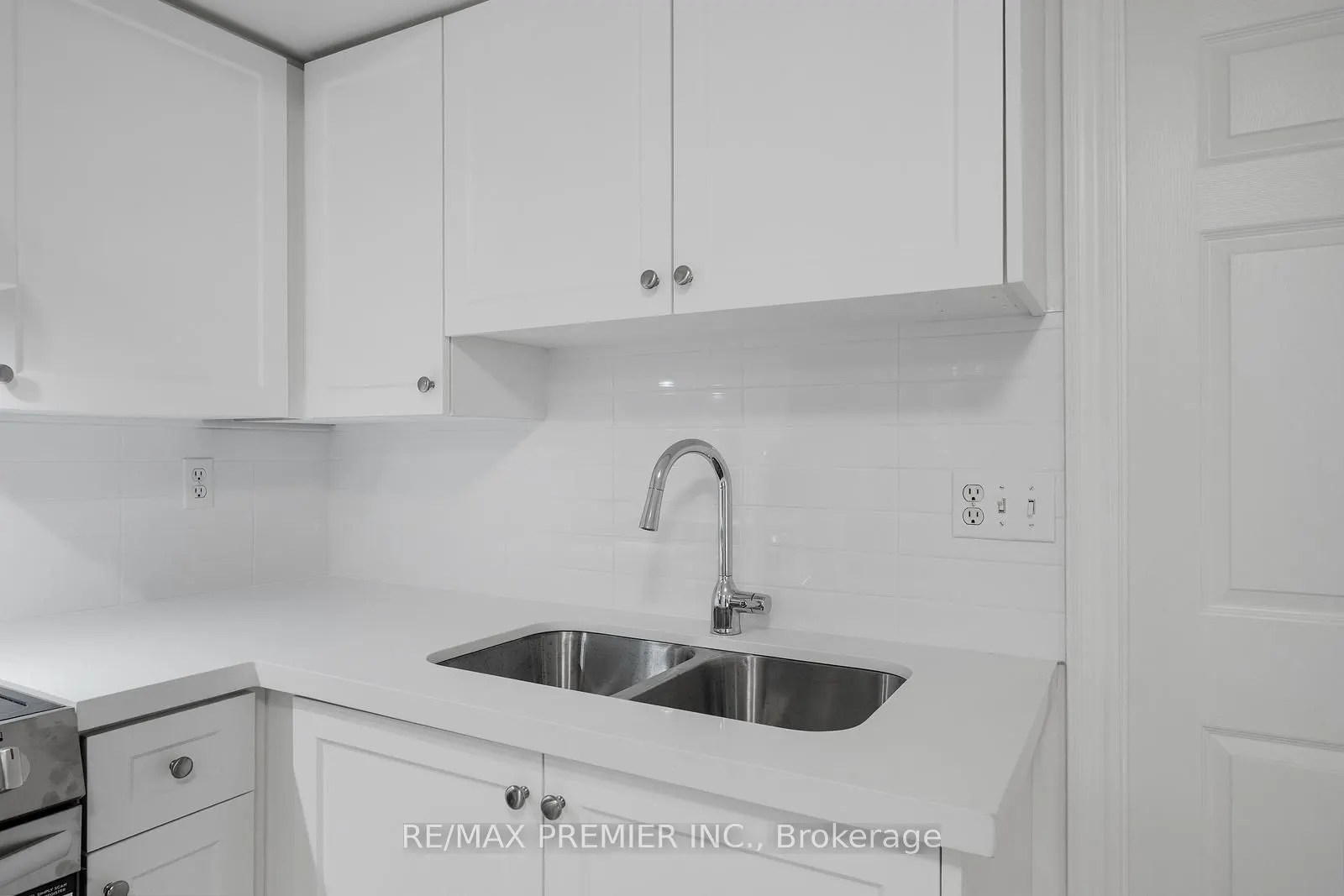 26 Algarve Crescent, #Basement