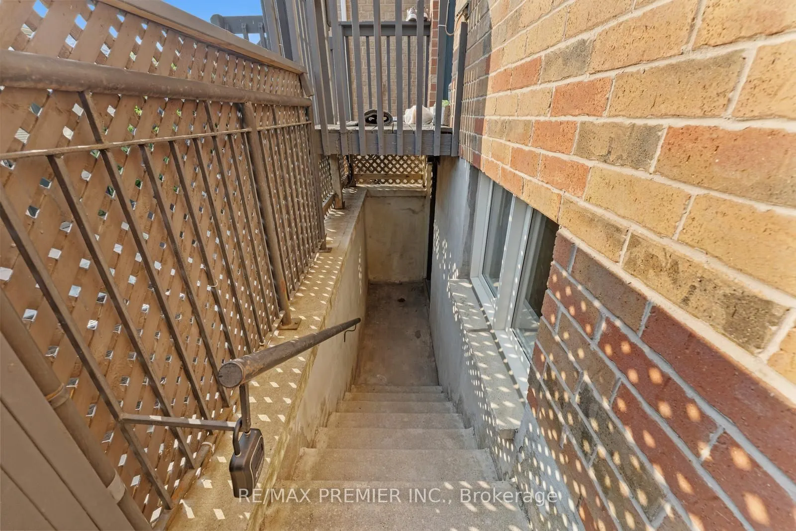 26 Algarve Crescent, #Basement