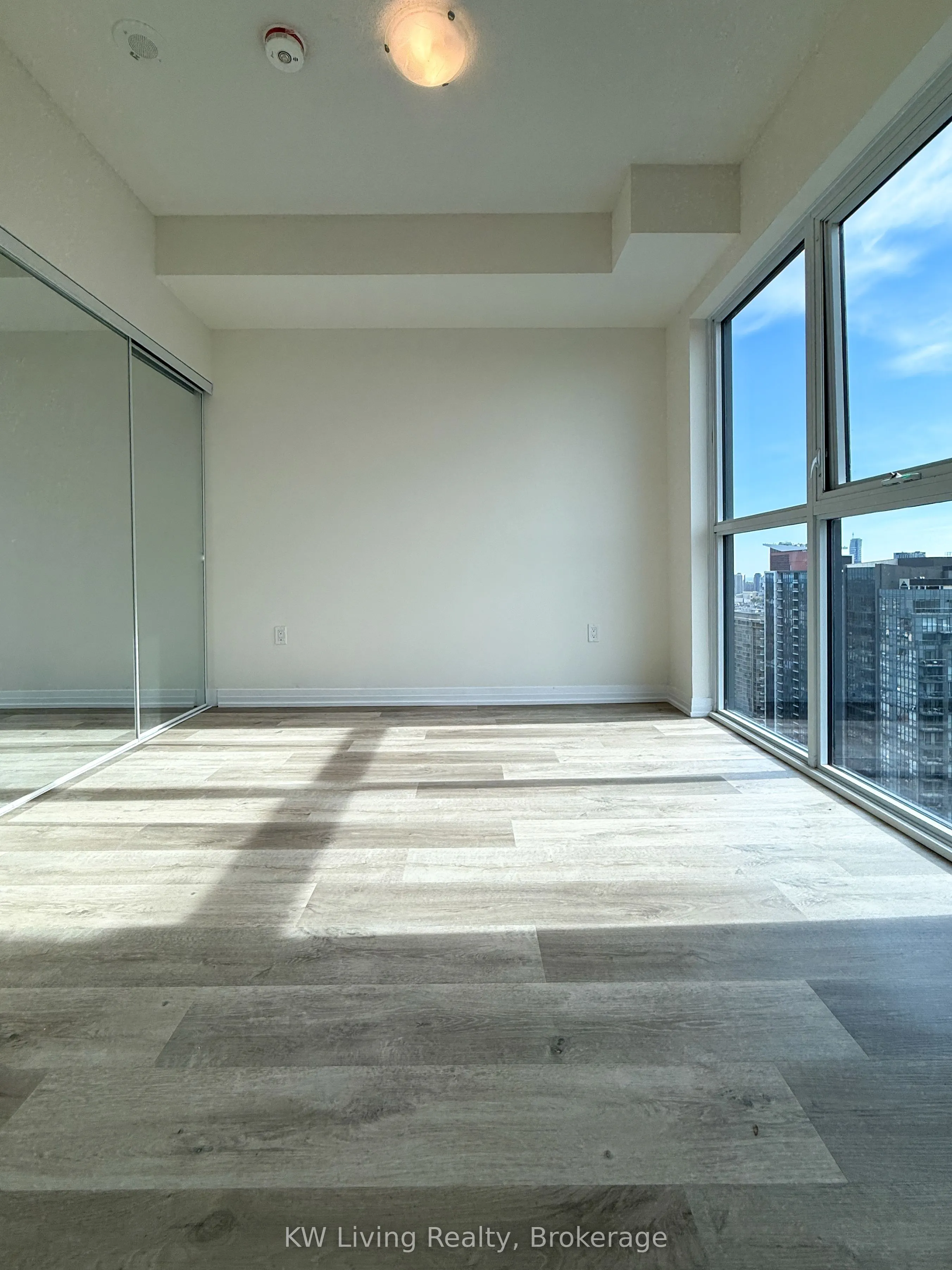 15 Watergarden Drive, #2705