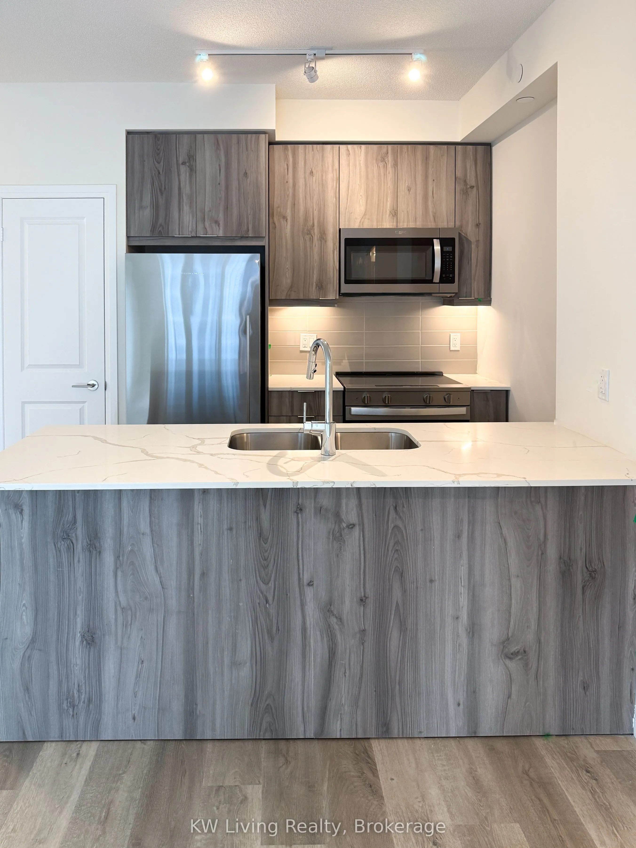 15 Watergarden Drive, #2705