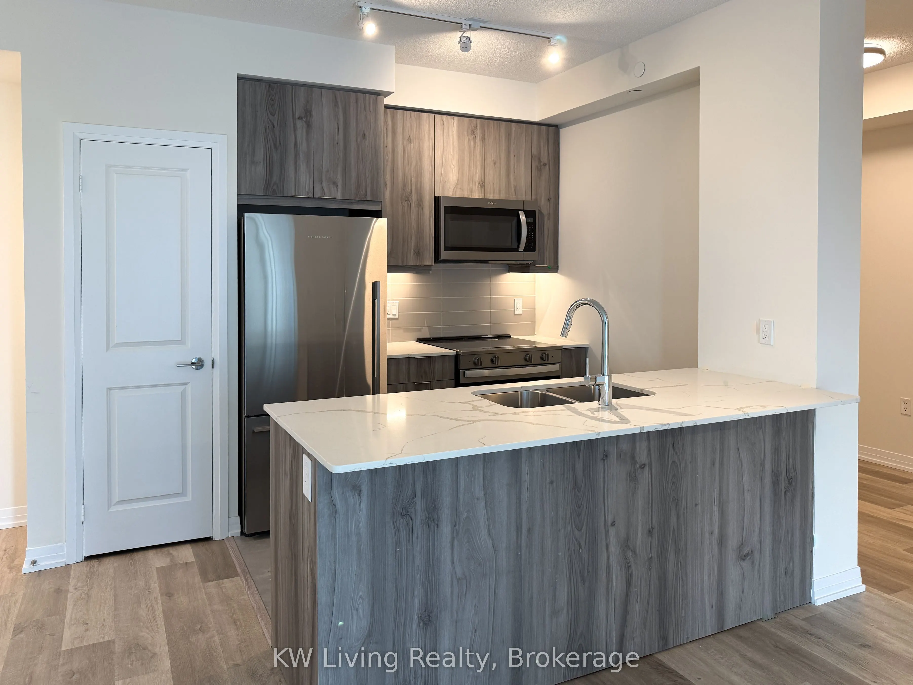 15 Watergarden Drive, #2705