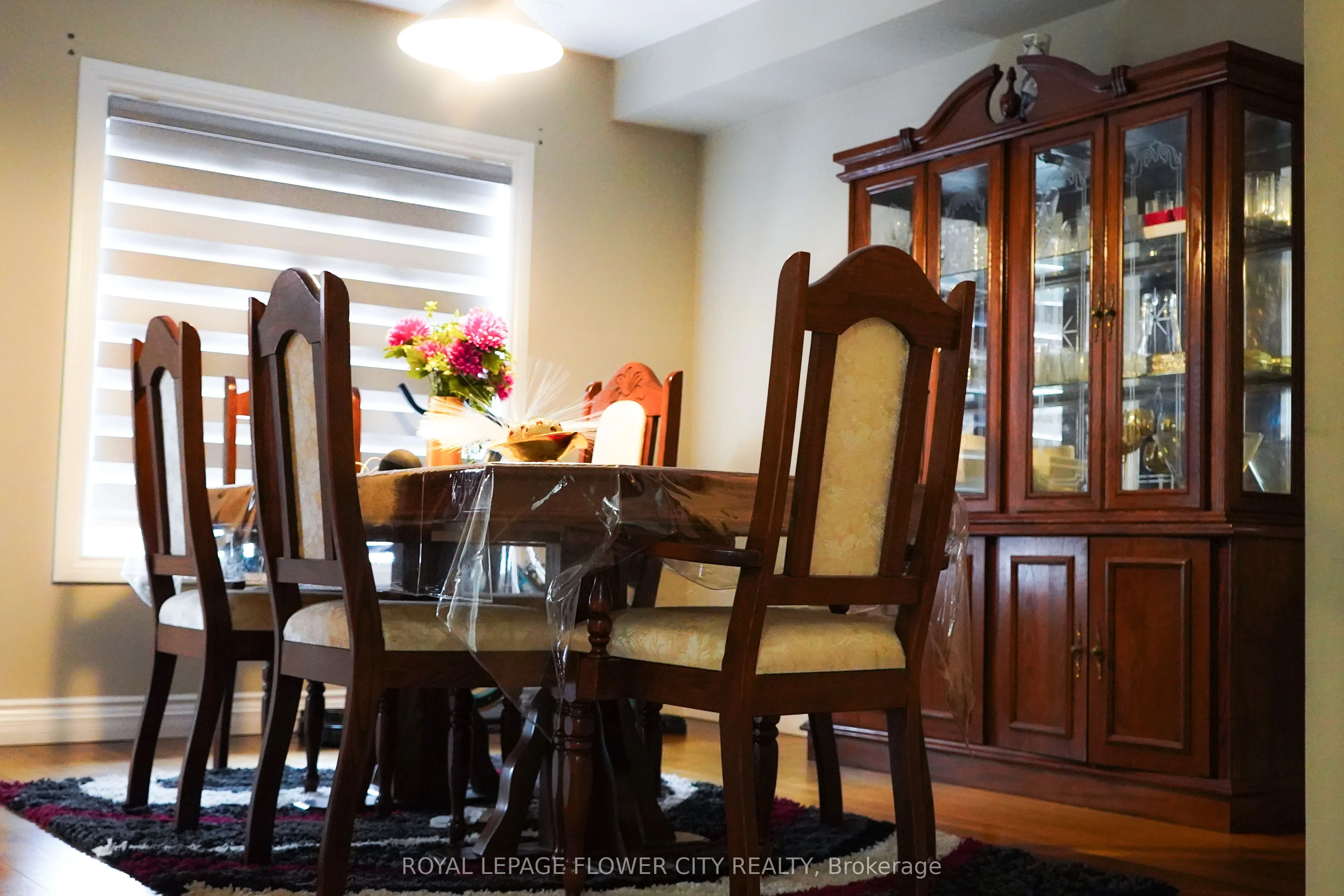 32 Courtsfield Crescent