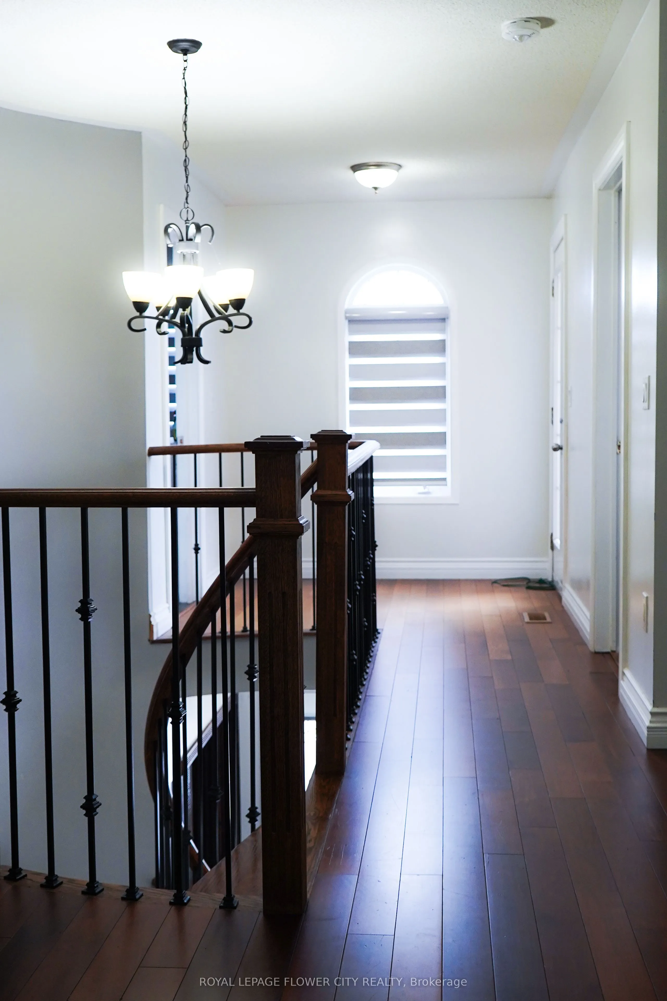 32 Courtsfield Crescent