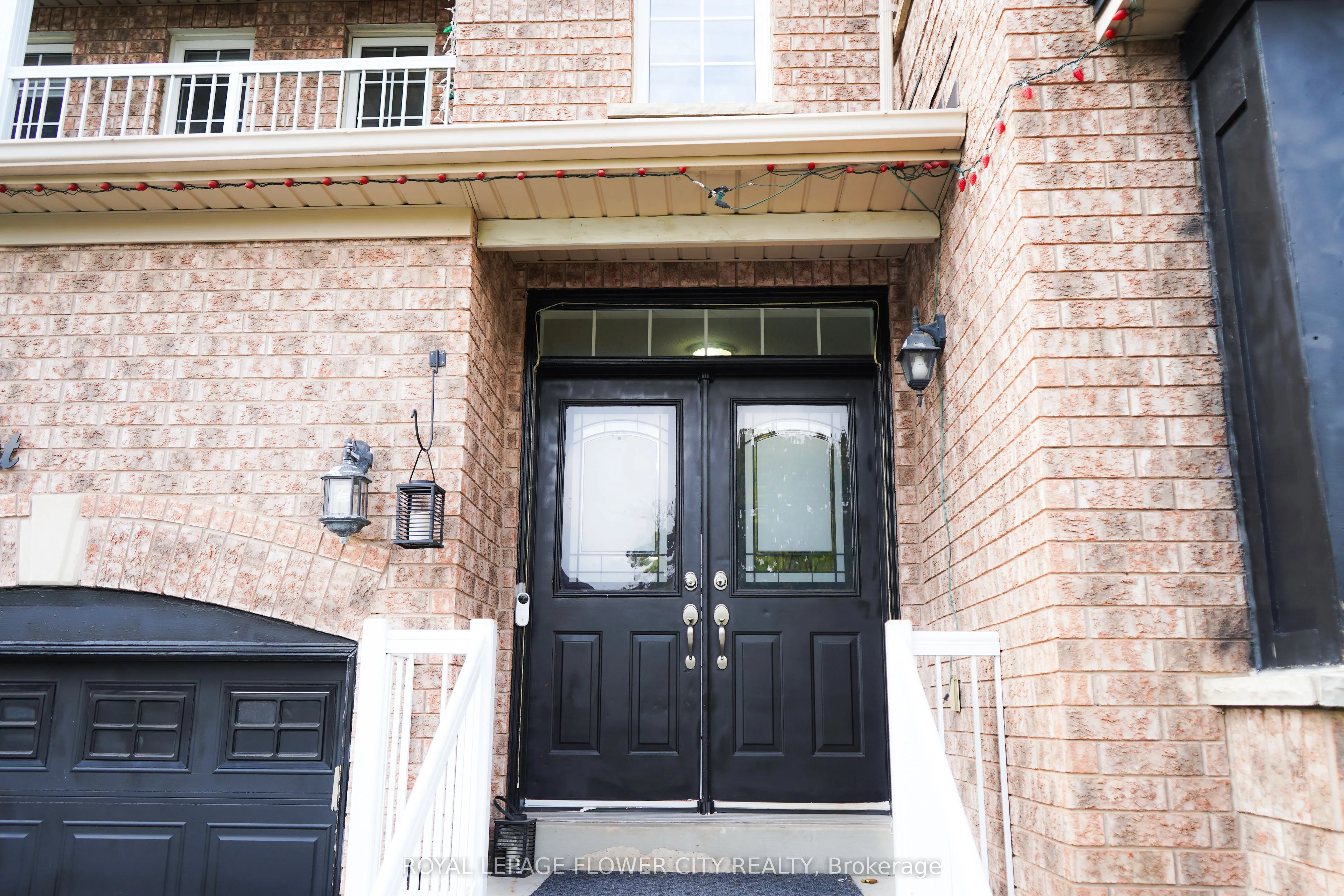 32 Courtsfield Crescent