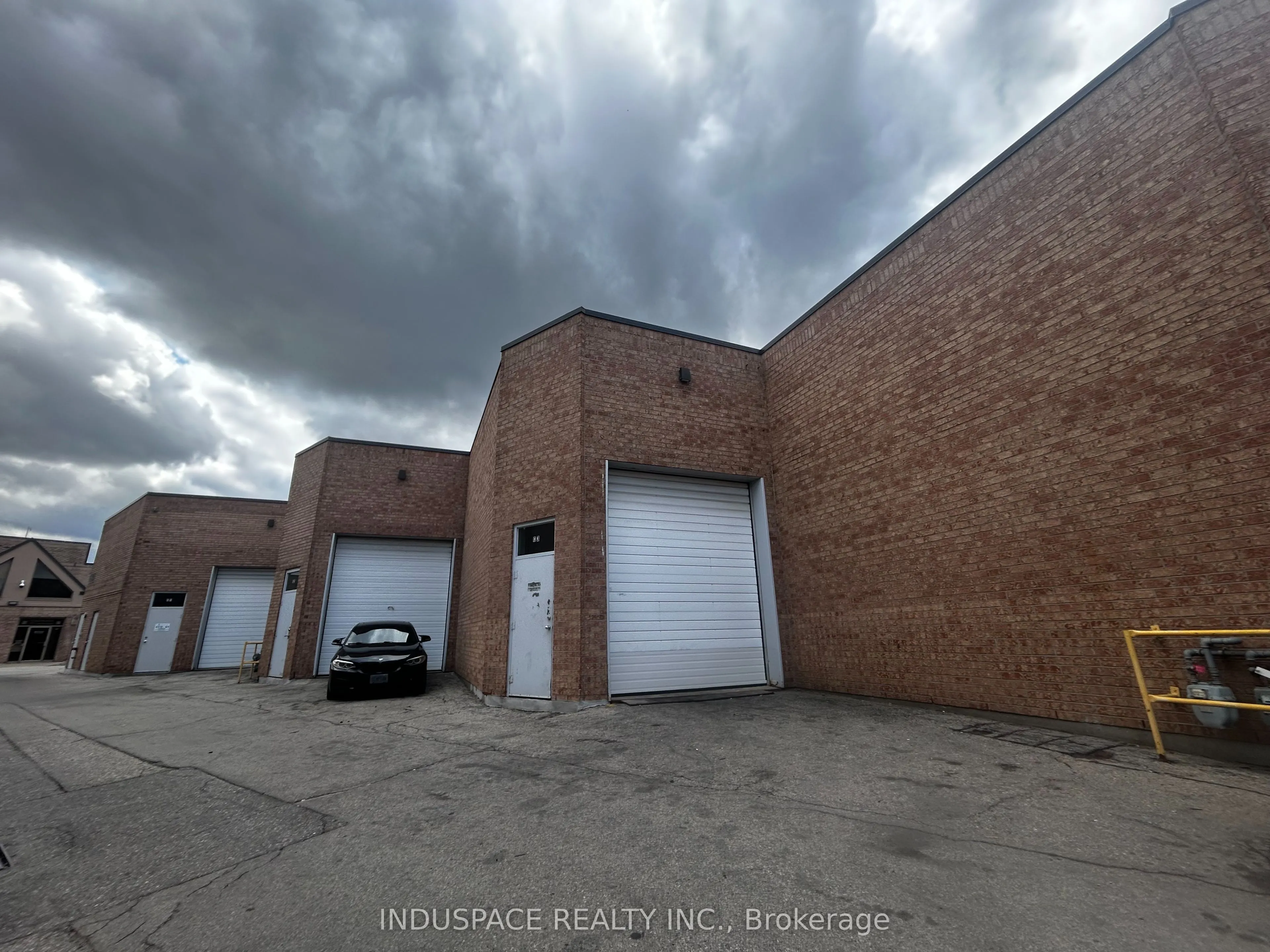 1115 Crestlawn Drive, ## C3