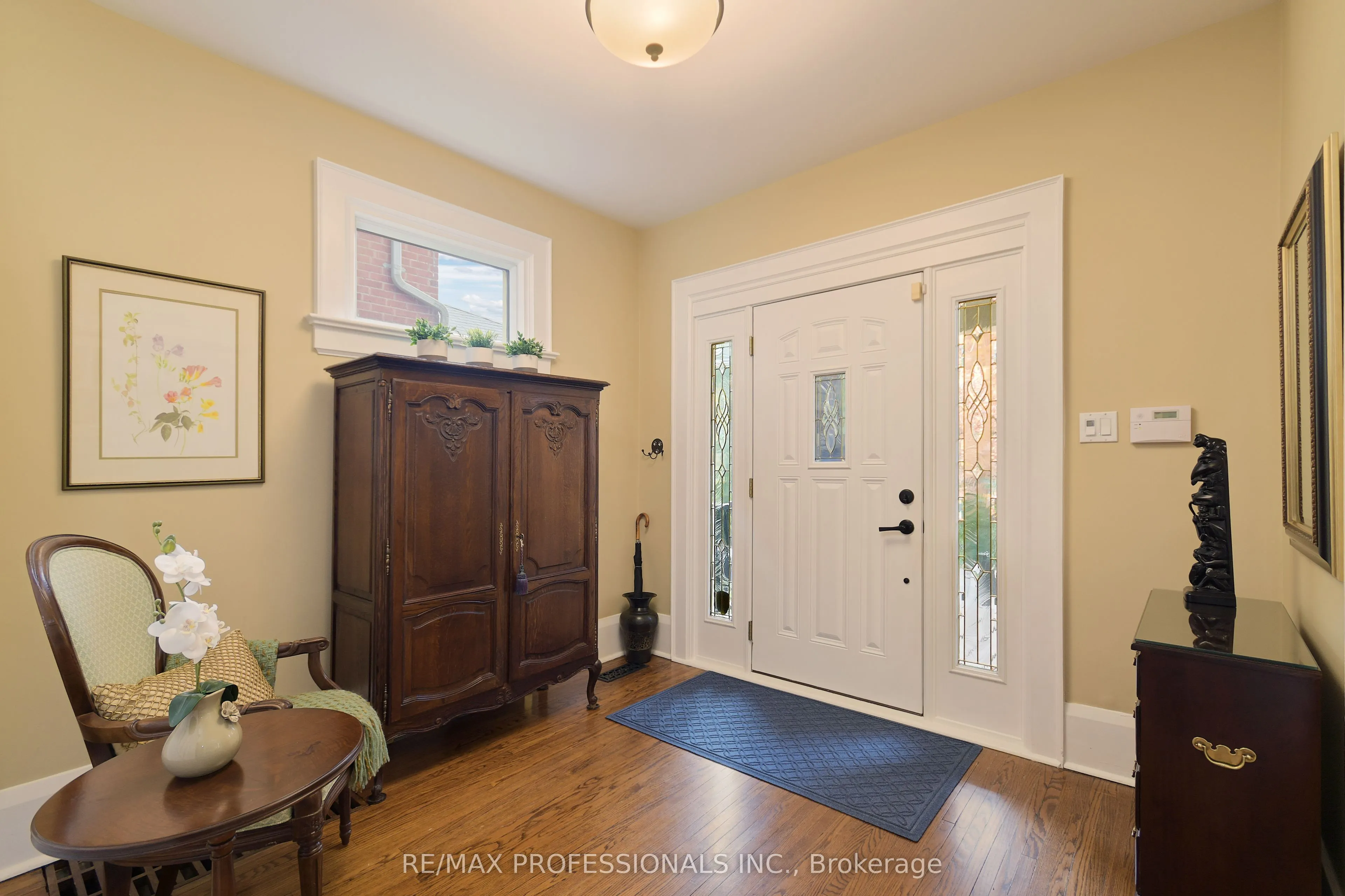 12 Glenwood Avenue