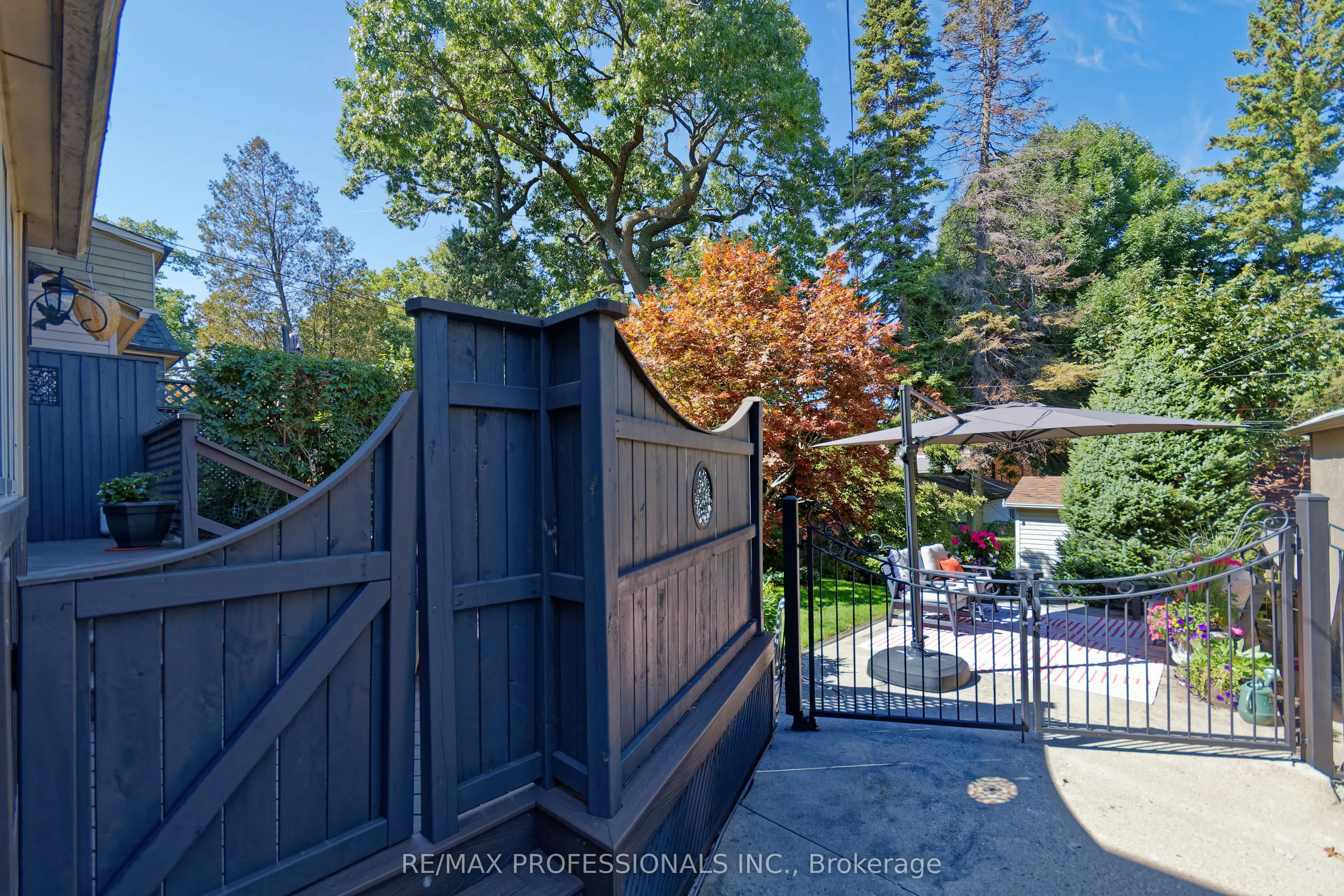 12 Glenwood Avenue