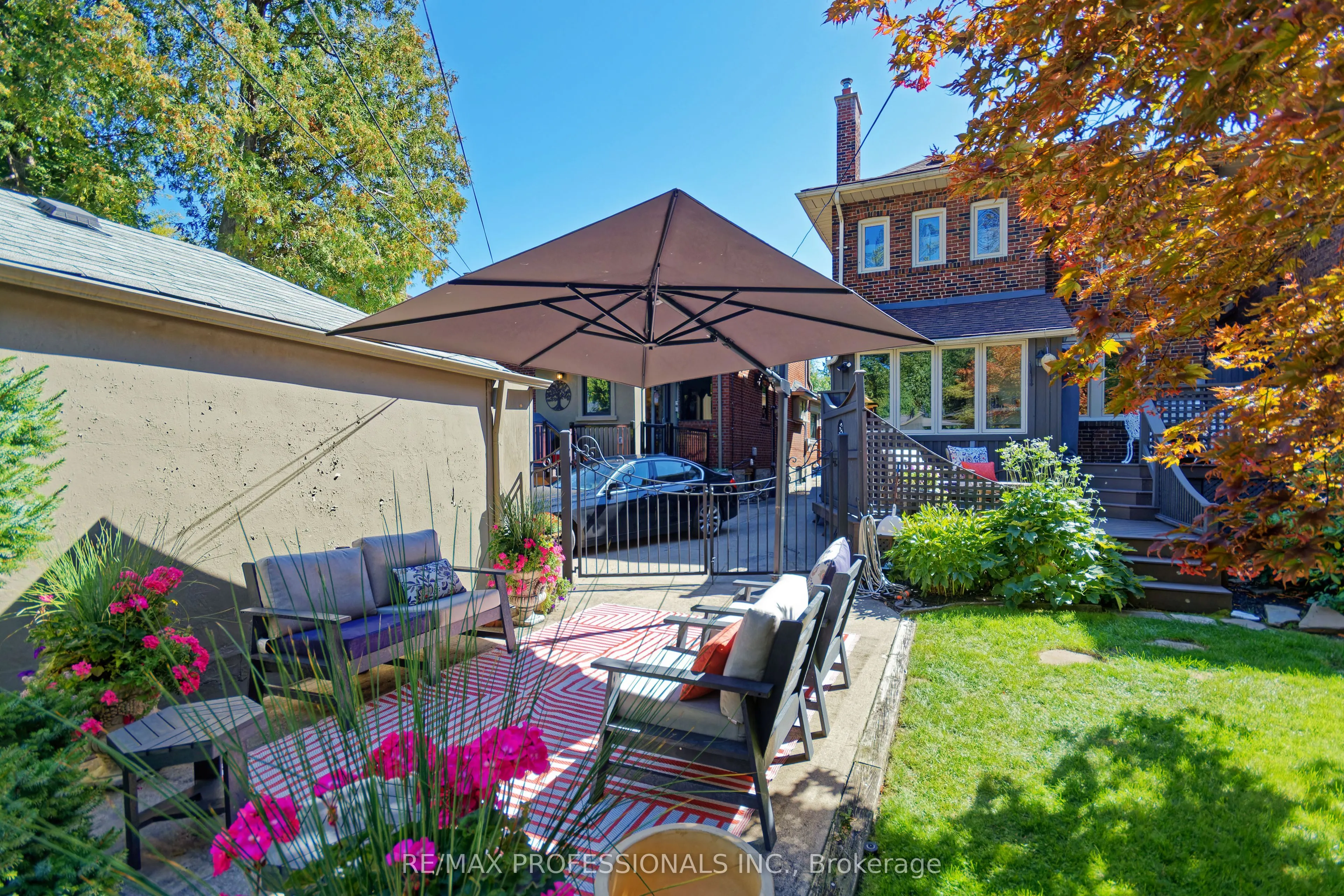 12 Glenwood Avenue