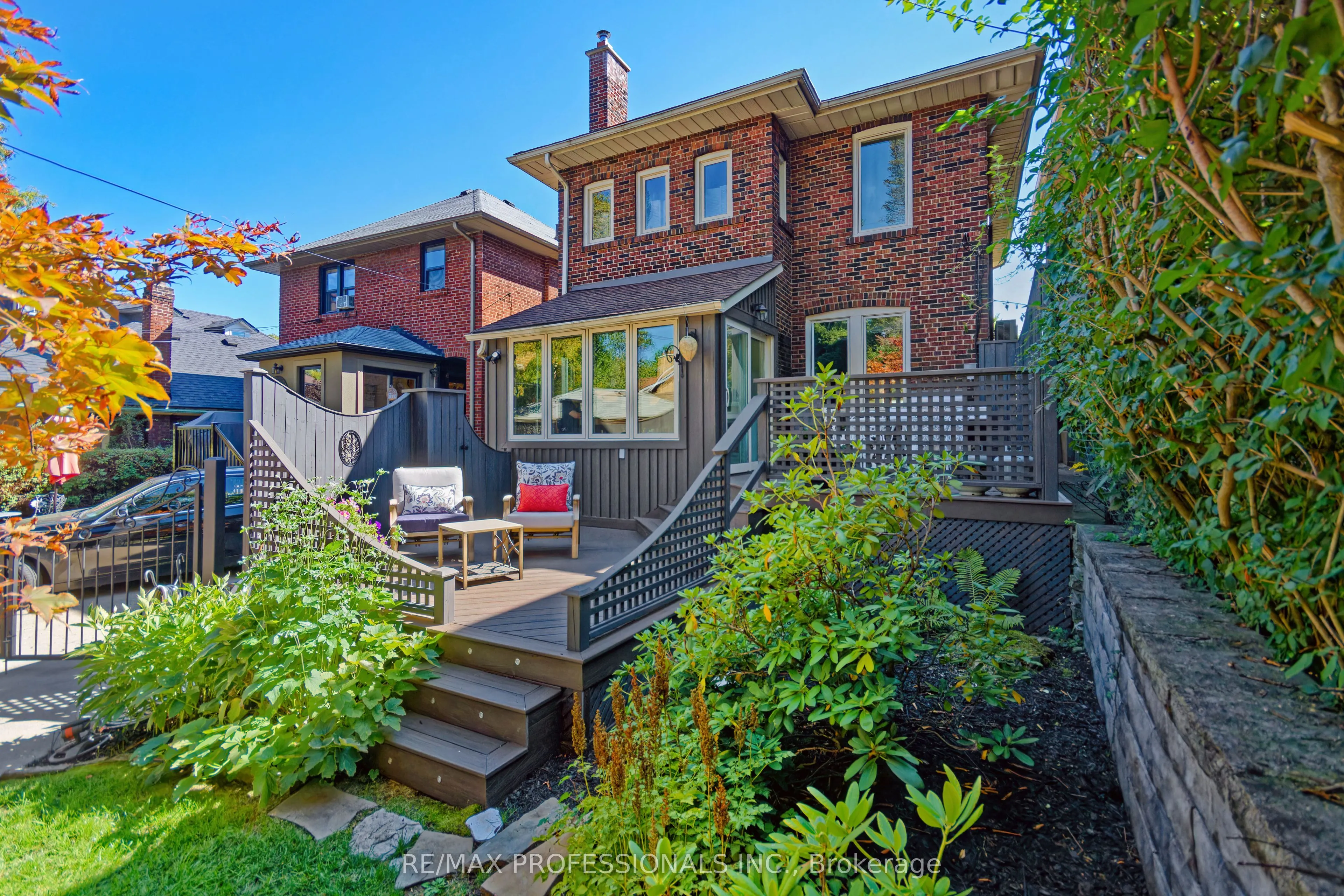 12 Glenwood Avenue