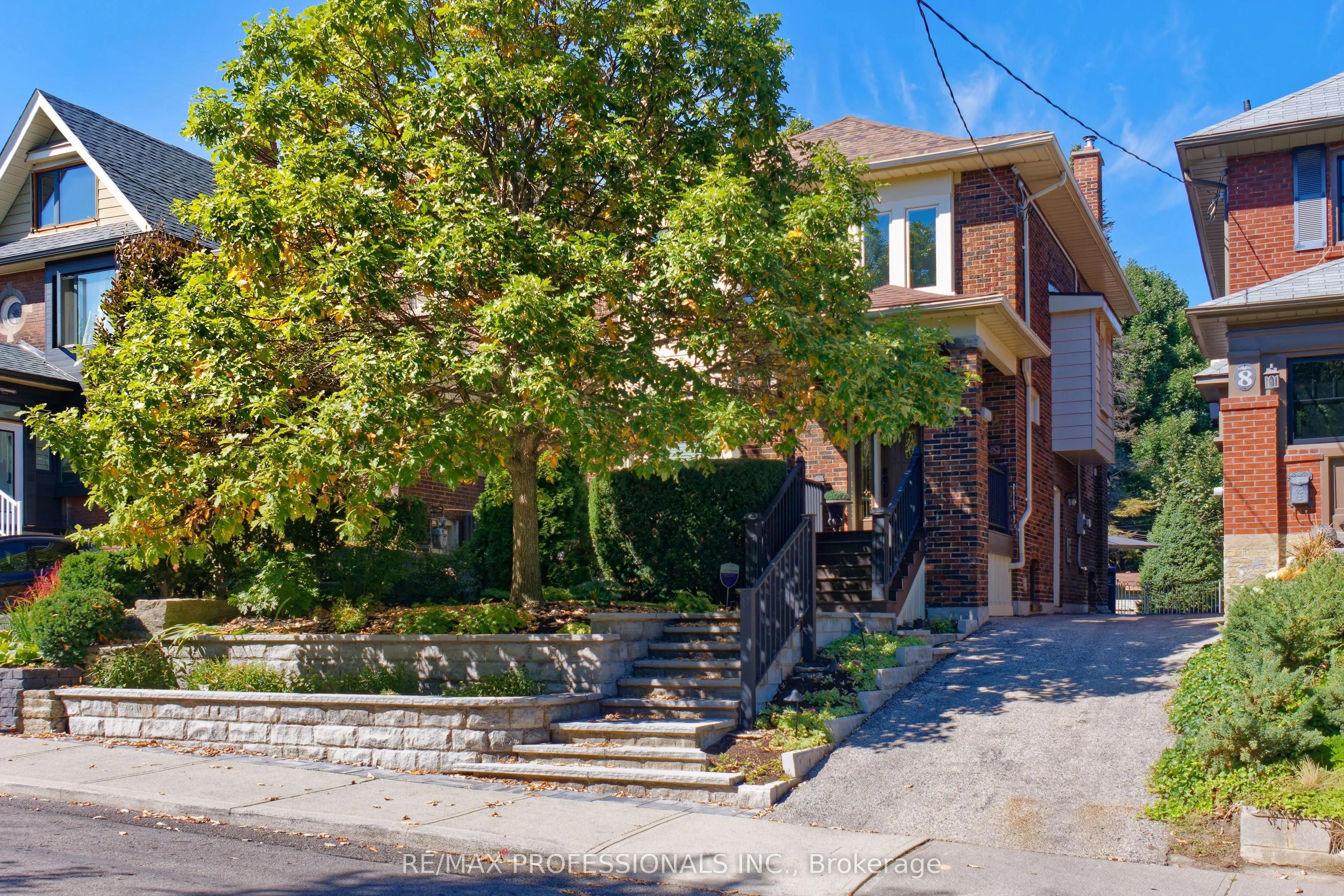 12 Glenwood Avenue