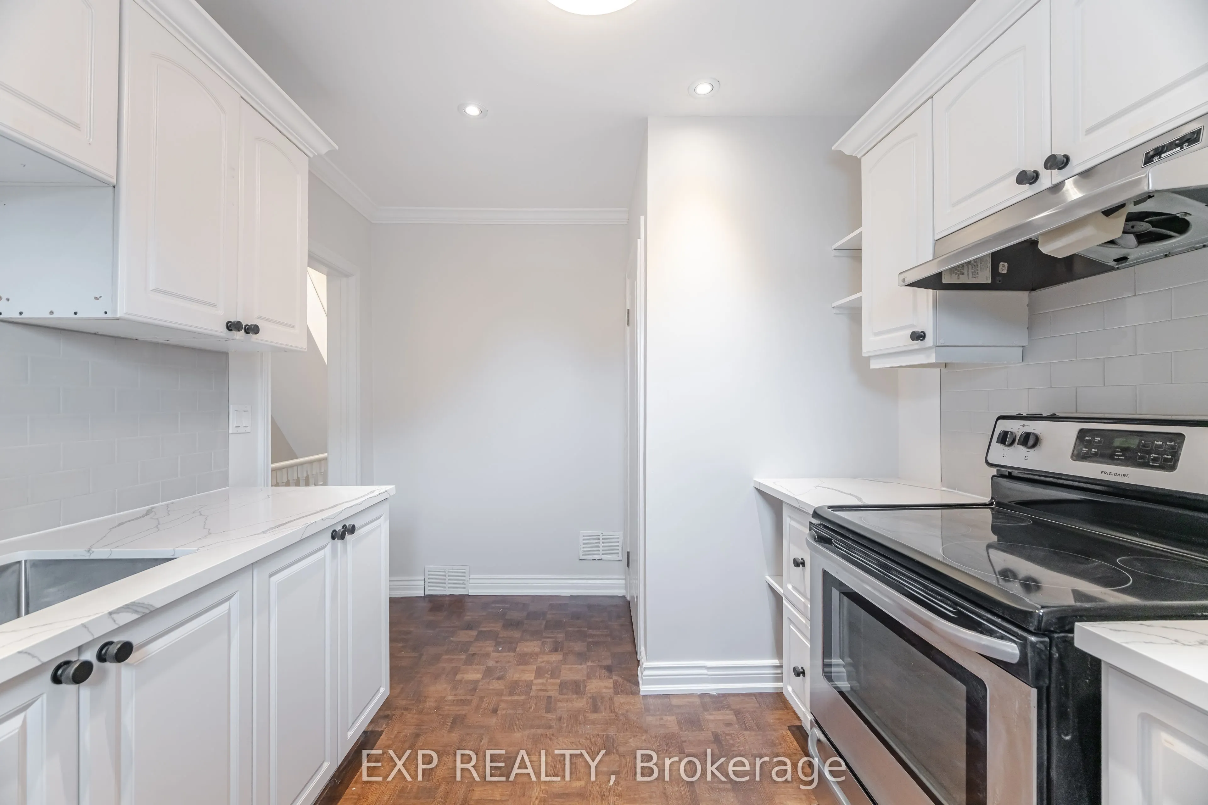 84 Earlscourt Avenue, #2nd and 3rd Floor