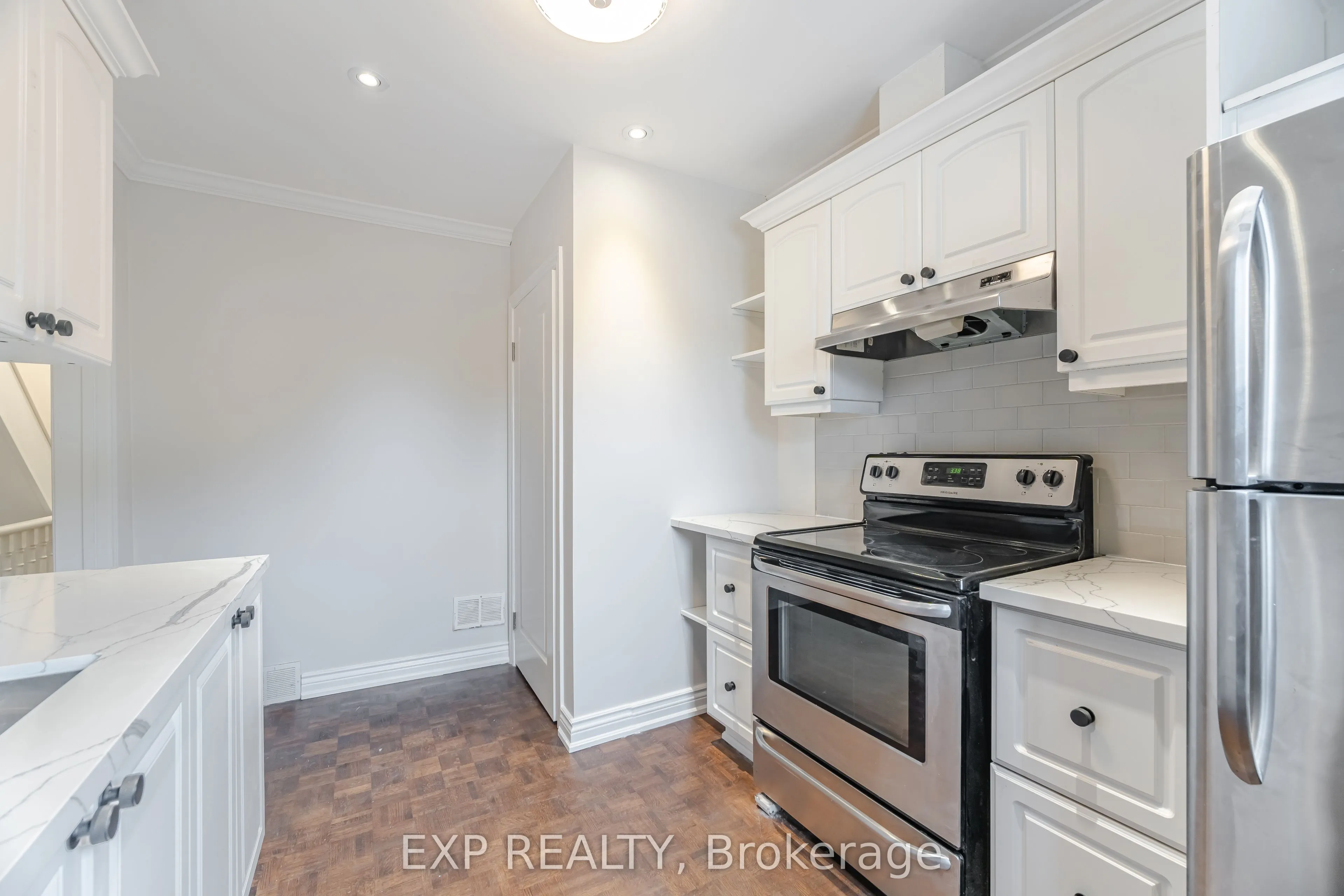 84 Earlscourt Avenue, #2nd and 3rd Floor