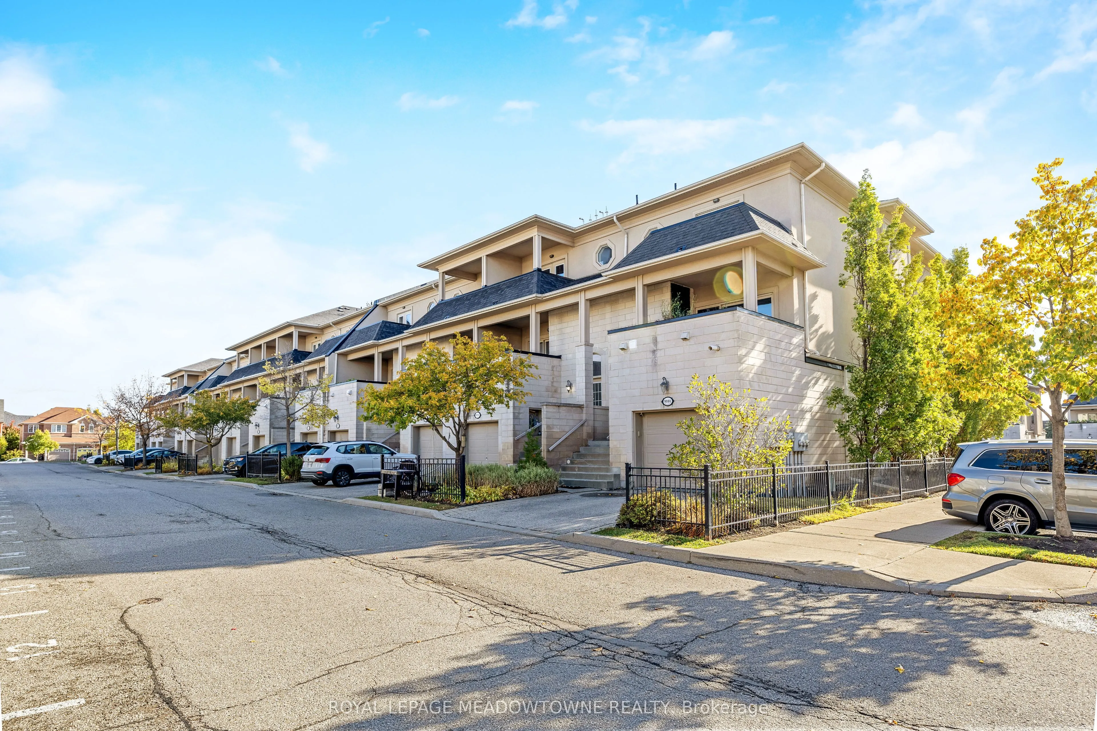 9105 Derry Road W, #Upper