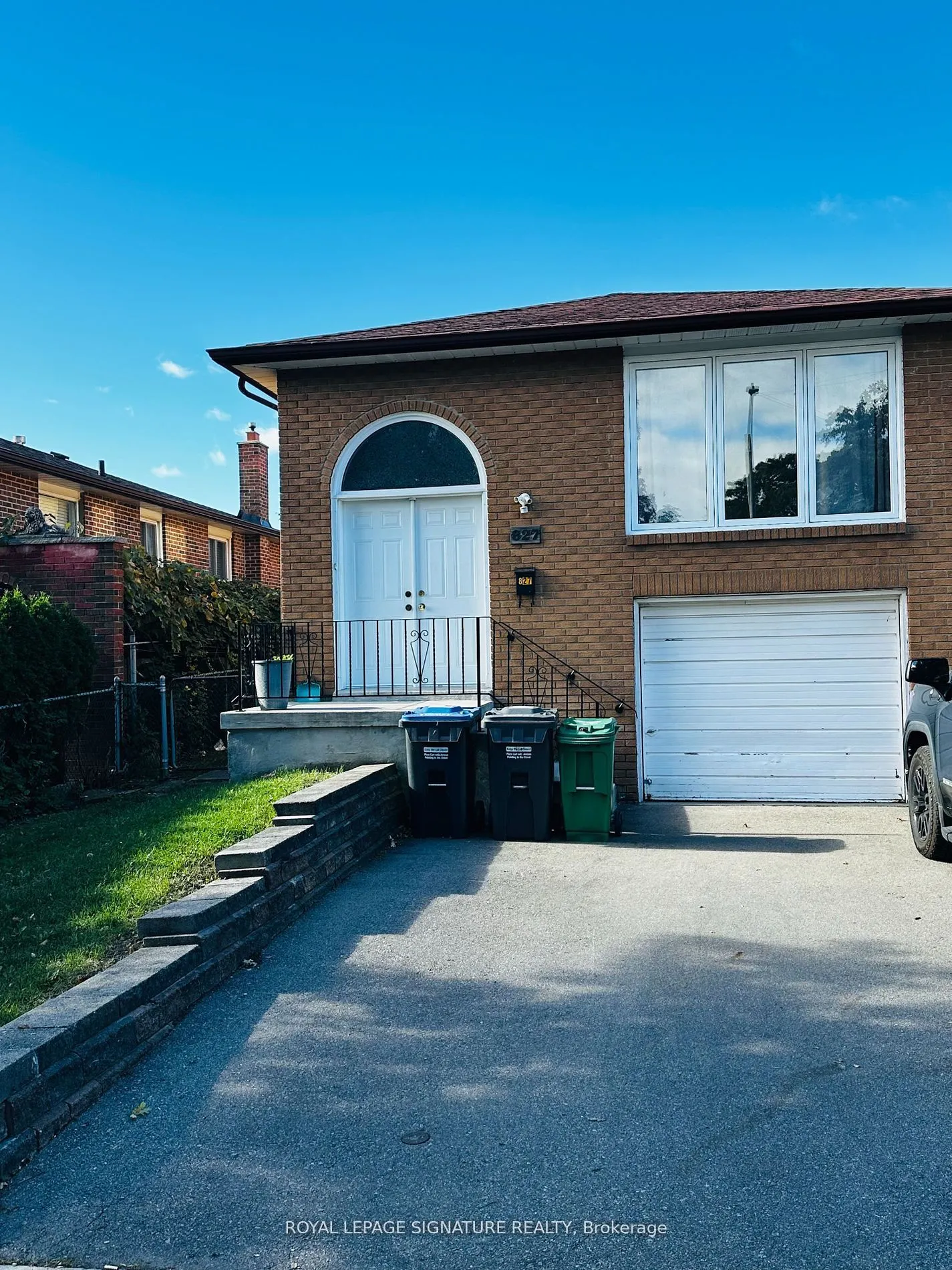 827 Stainton Drive