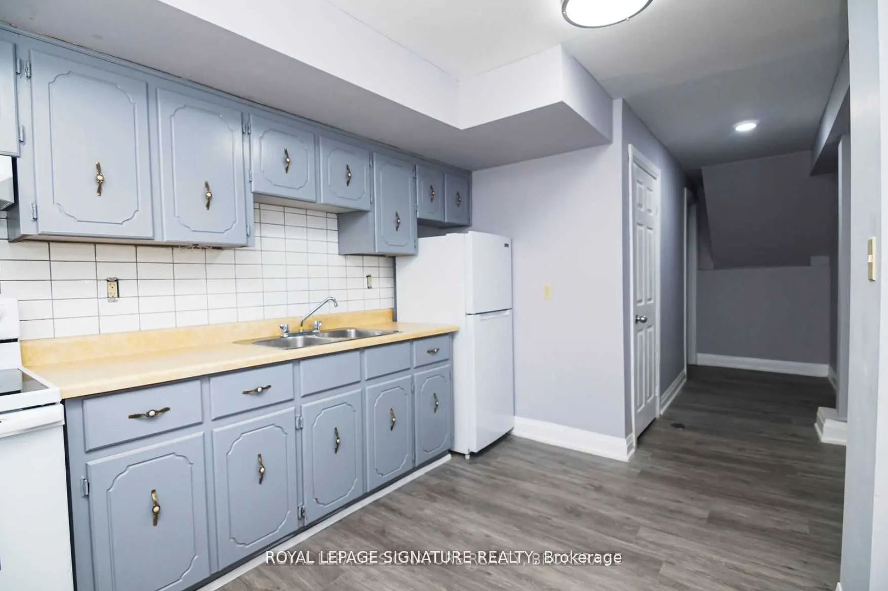 827 Stainton Drive