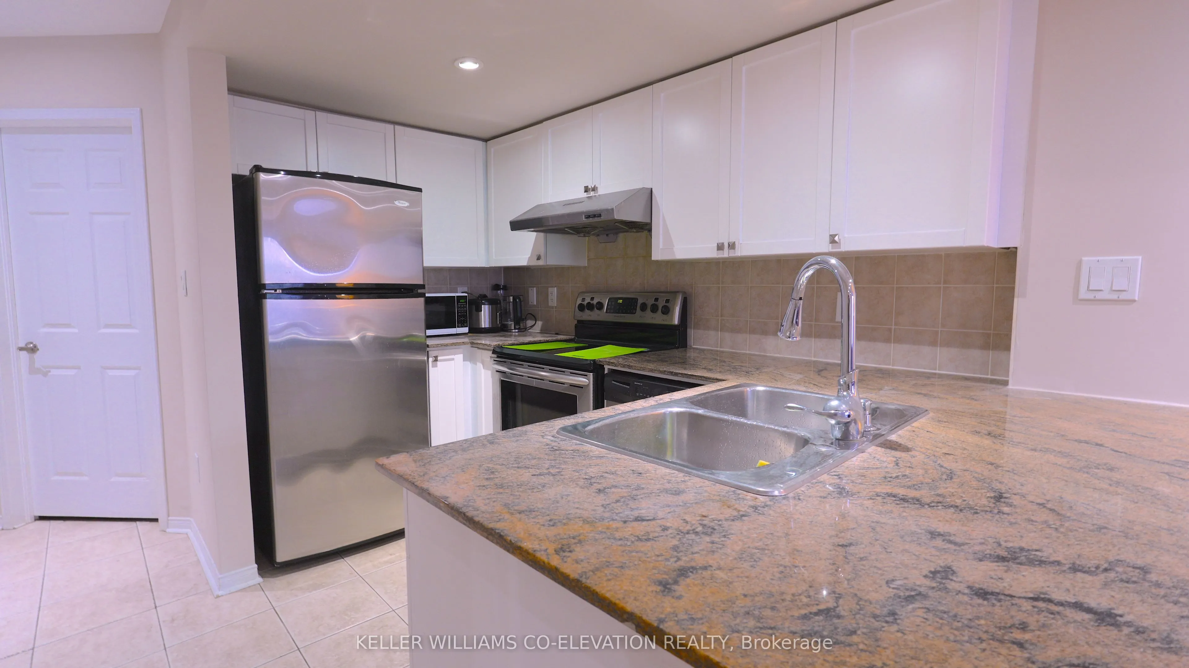 25 Foundry Avenue N, #Unit 13