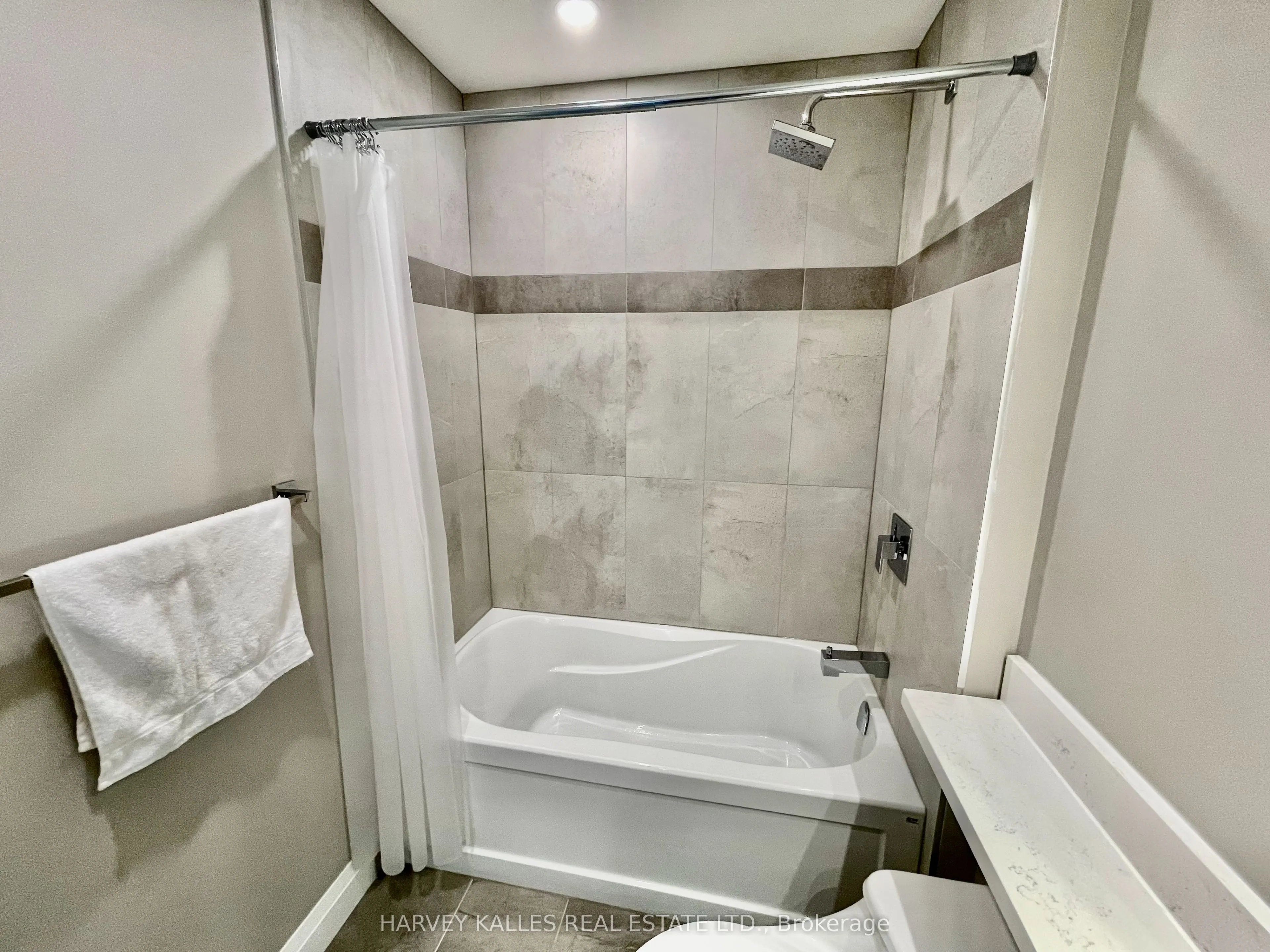 3050 ERIN CENTRE Boulevard, #119