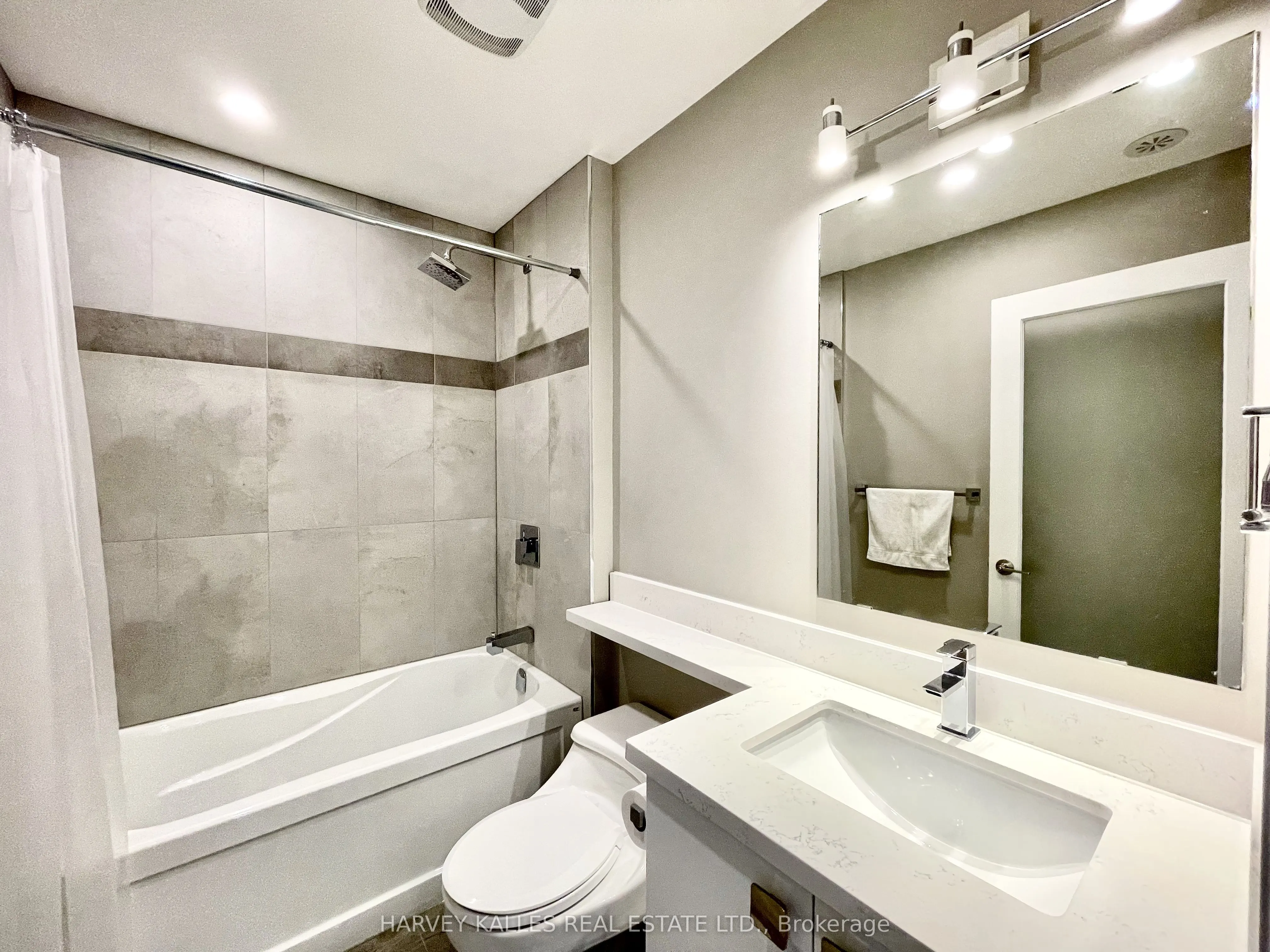 3050 ERIN CENTRE Boulevard, #119